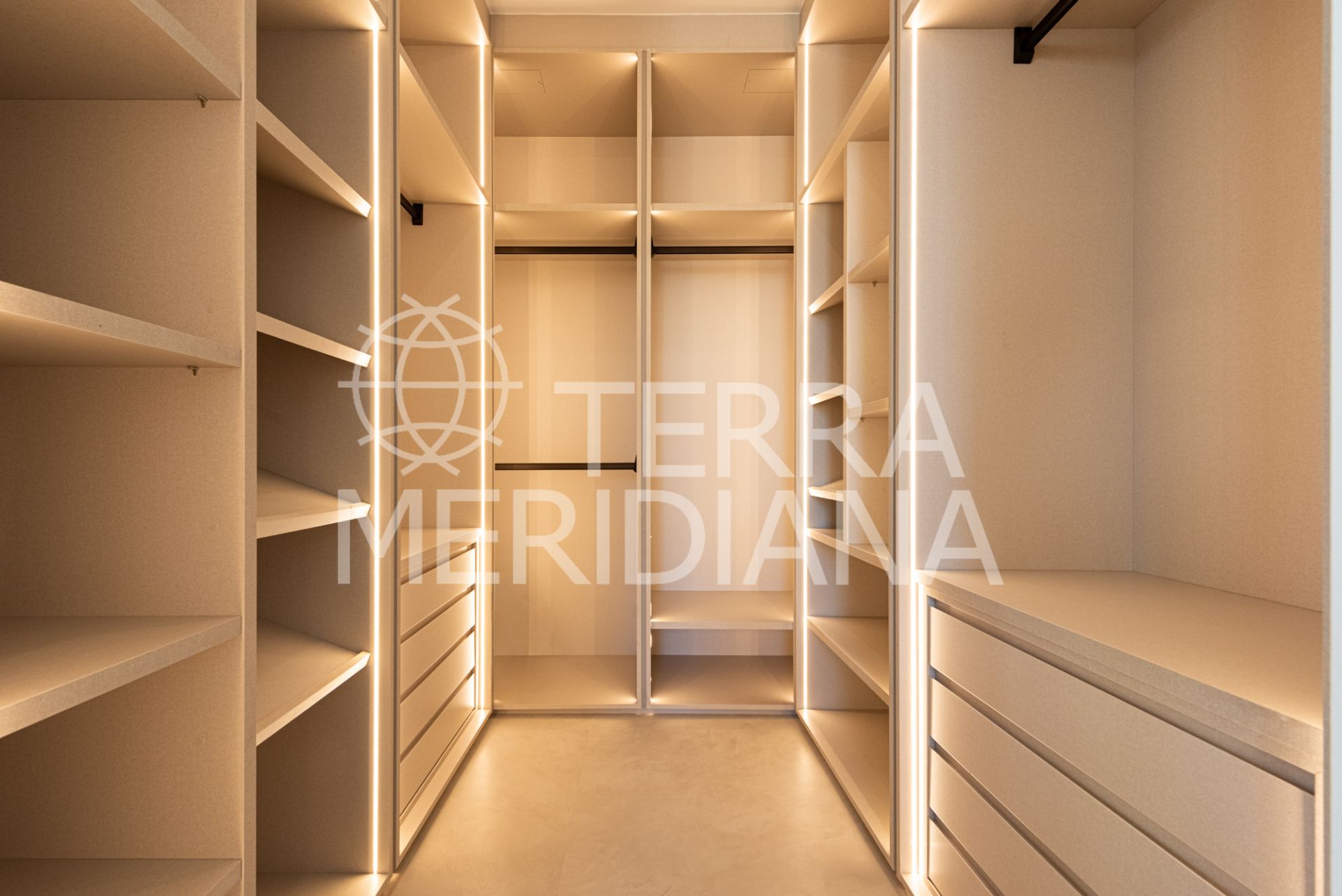 Villa in Las Brisas, Marbella