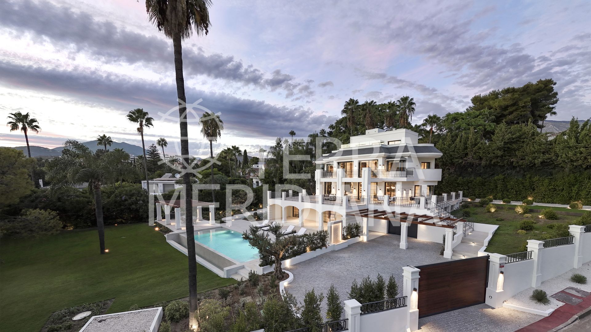 Villa in Las Brisas, Marbella