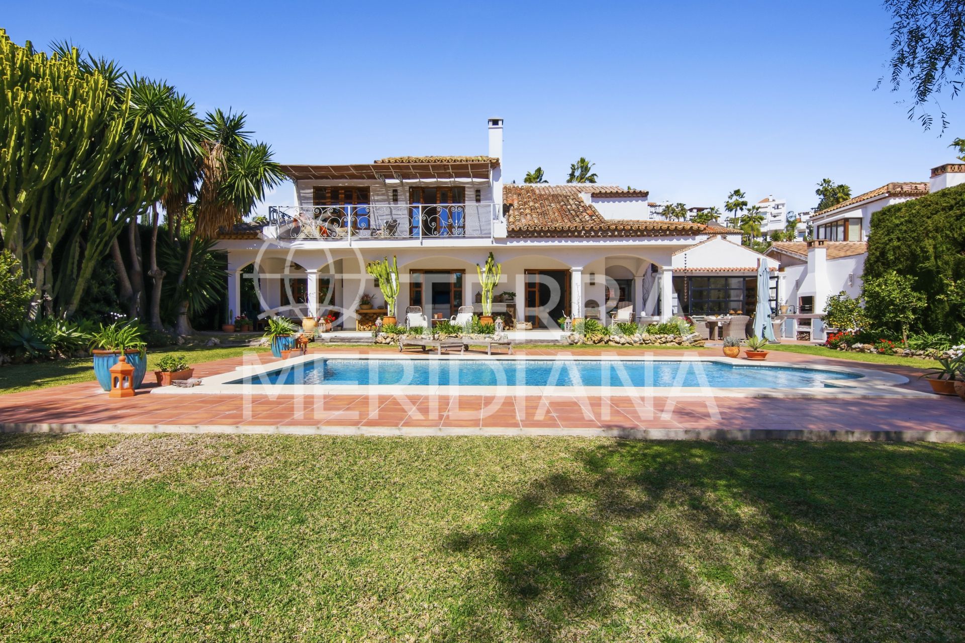 Villa in Marbella Country Club, Marbella