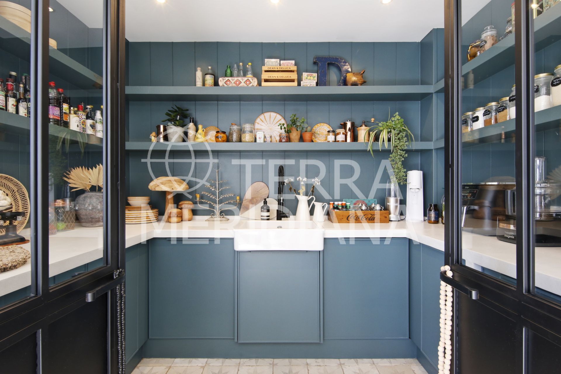 Villa in Marbella Country Club, Marbella