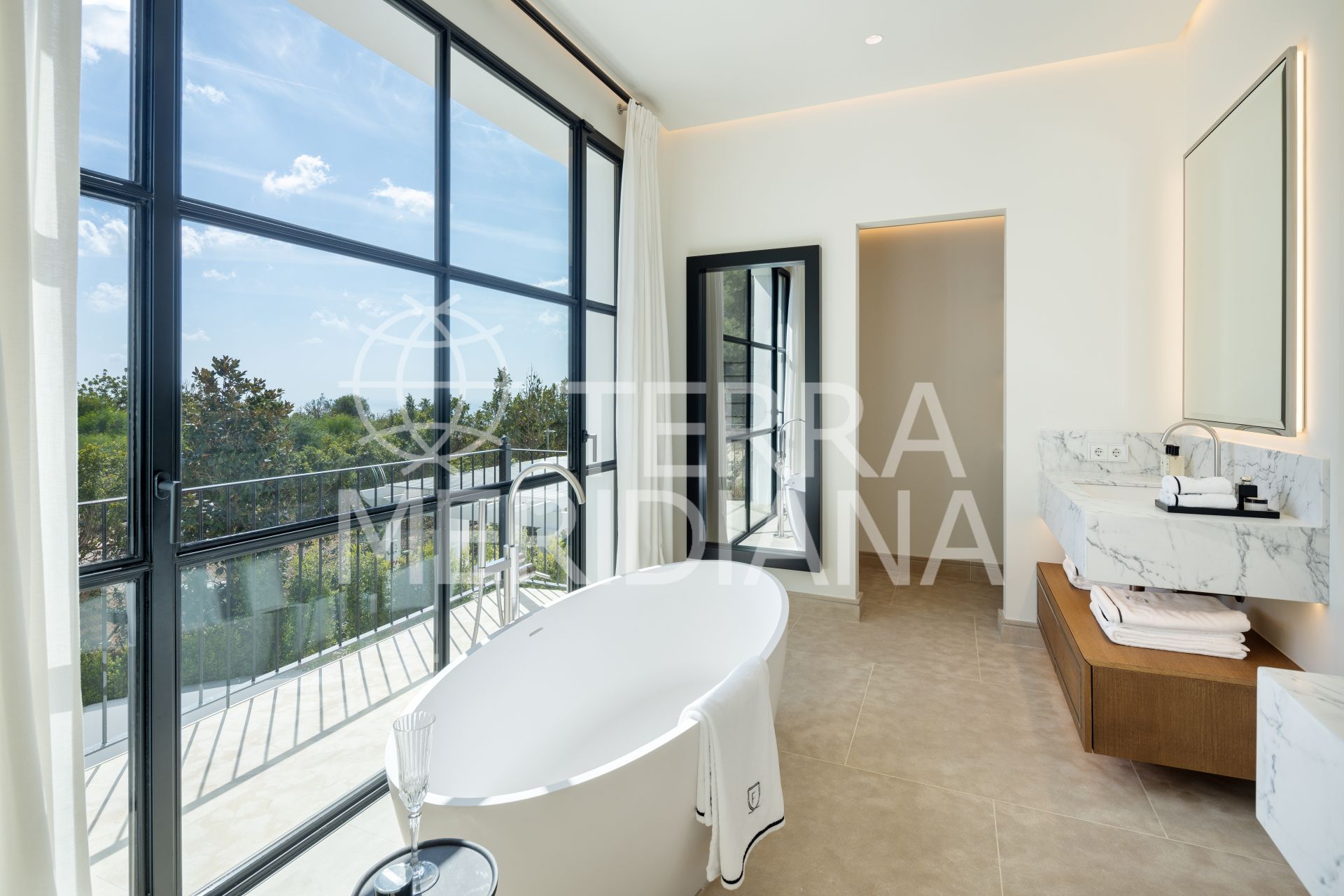 Villa in Cascada de Camojan, Marbella