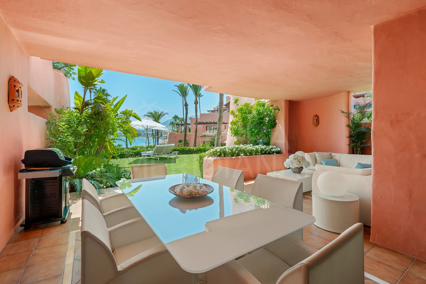 Ground Floor Apartment in Cabo Bermejo, Estepona