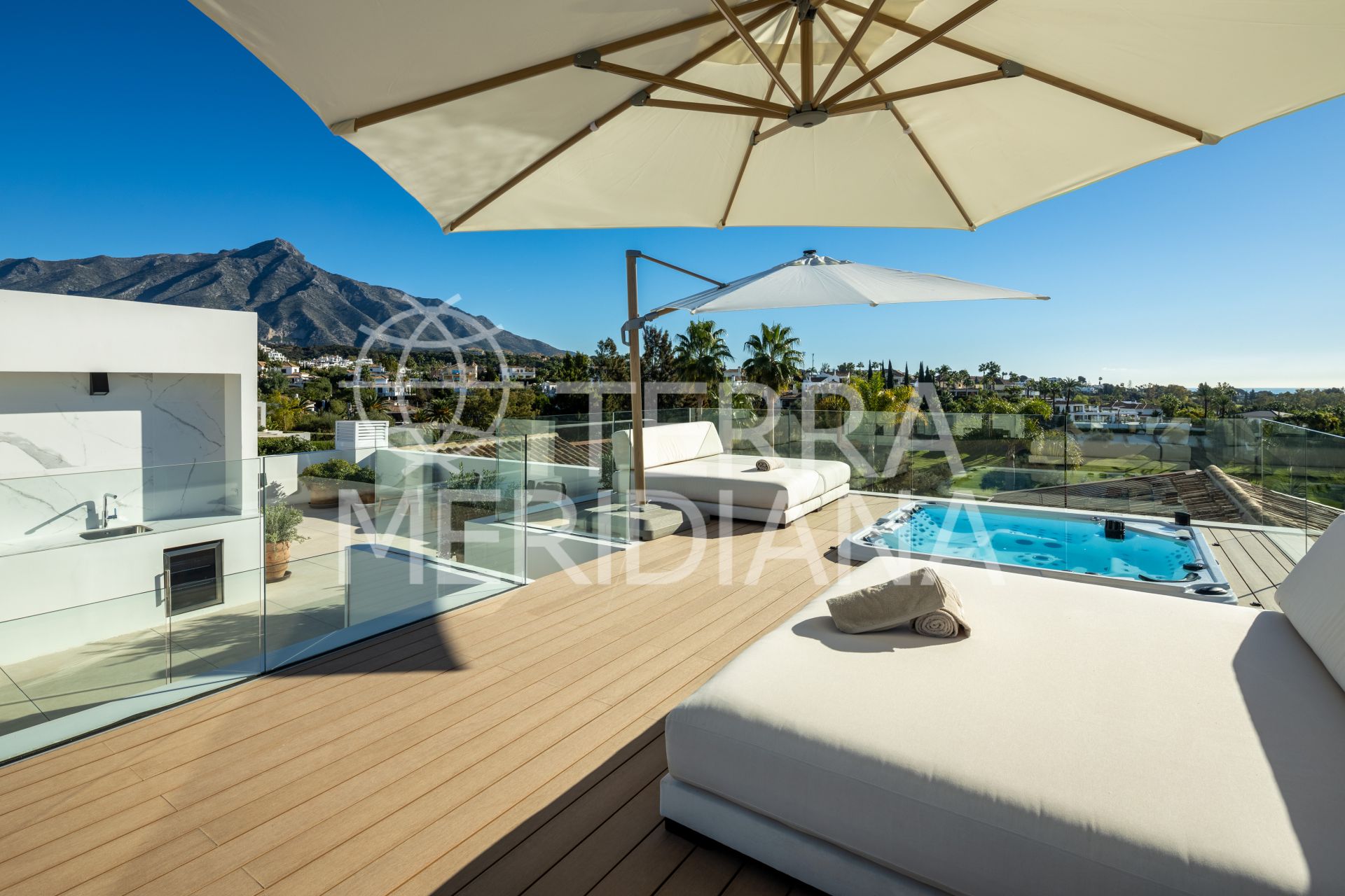 Villa in Las Brisas, Marbella