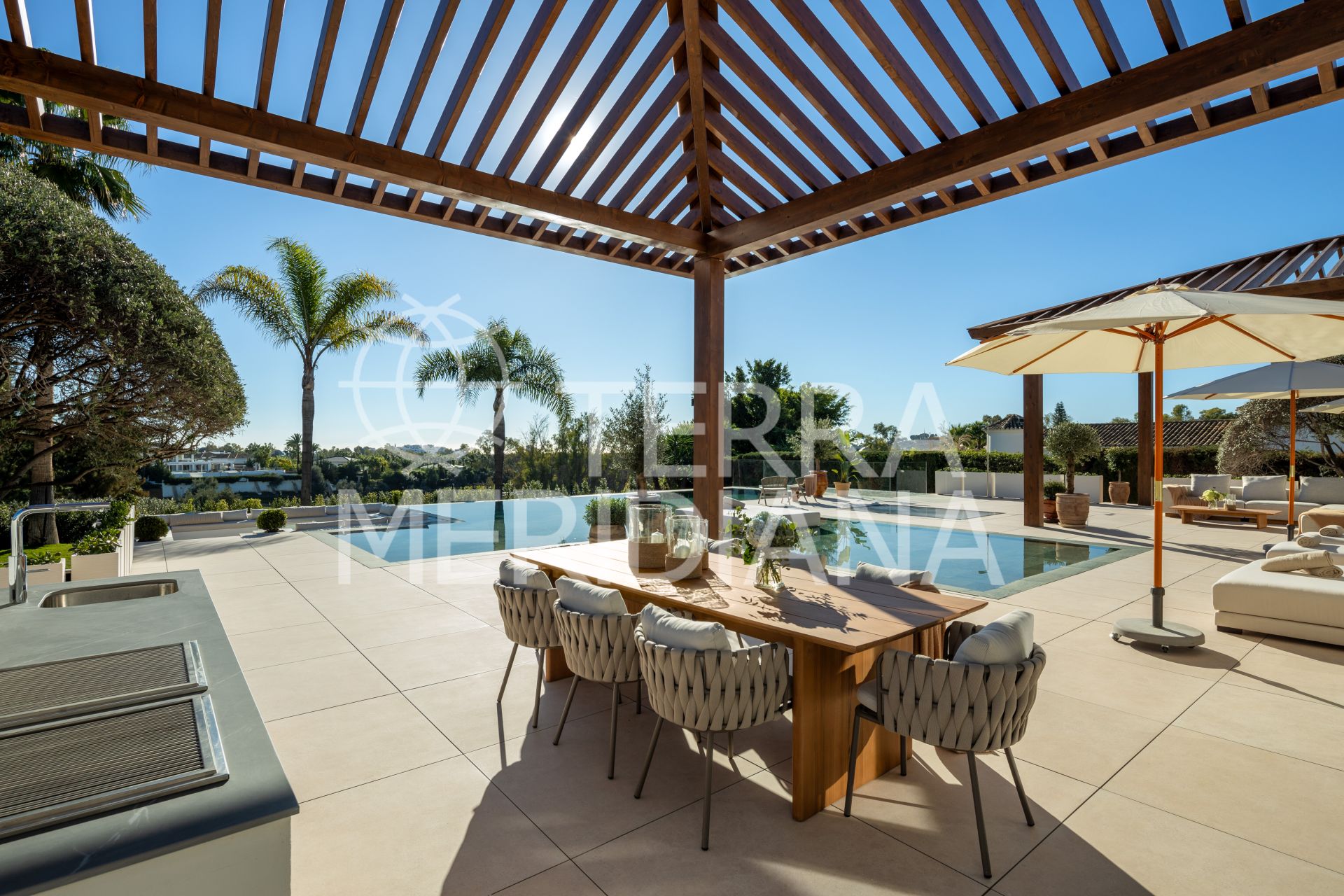 Villa in Las Brisas, Marbella