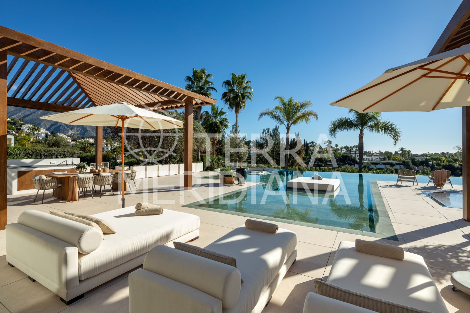 Villa in Las Brisas, Marbella