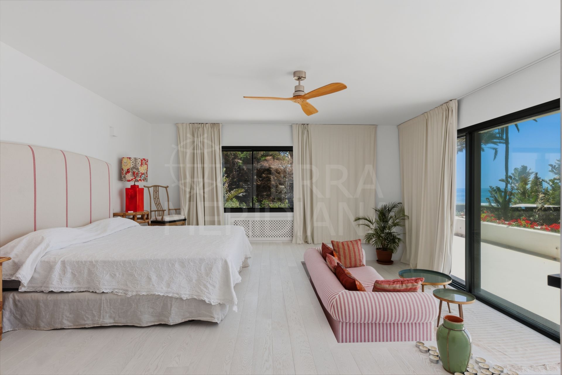 Villa in Casasola, Estepona