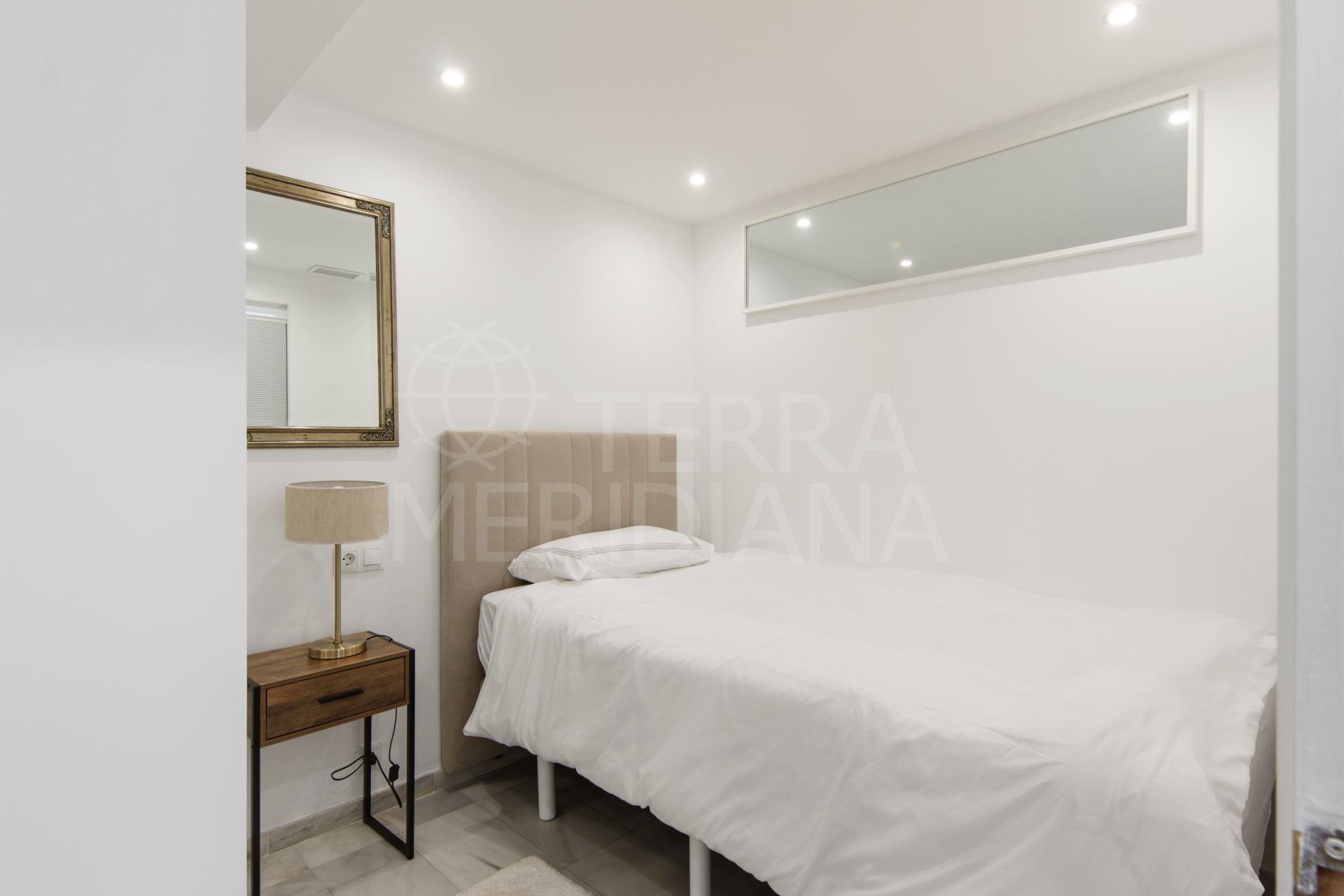 Ground Floor Apartment in Alcazaba Beach, Estepona