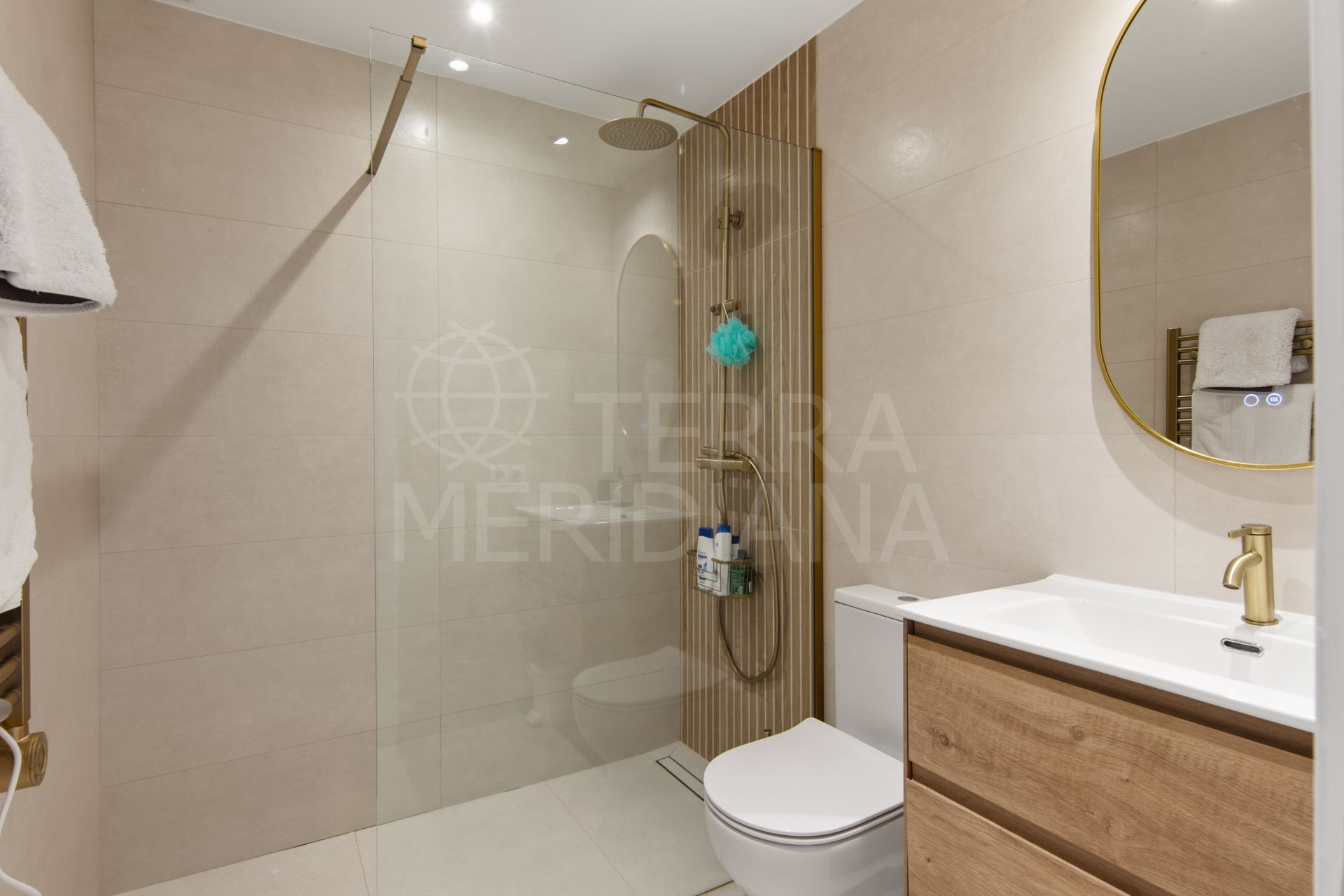 Ground Floor Apartment in Alcazaba Beach, Estepona