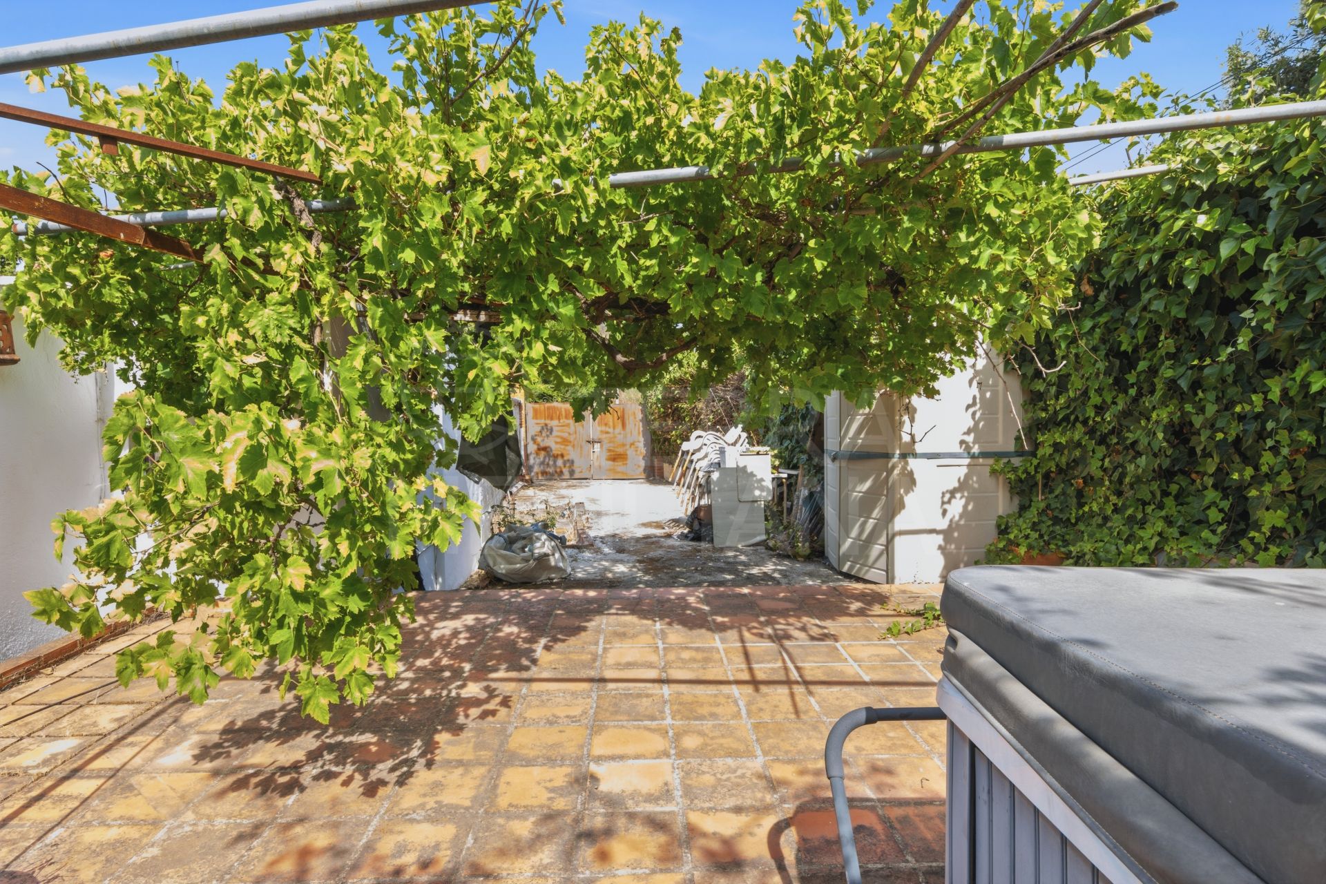 Country House in Estepona Town, Estepona