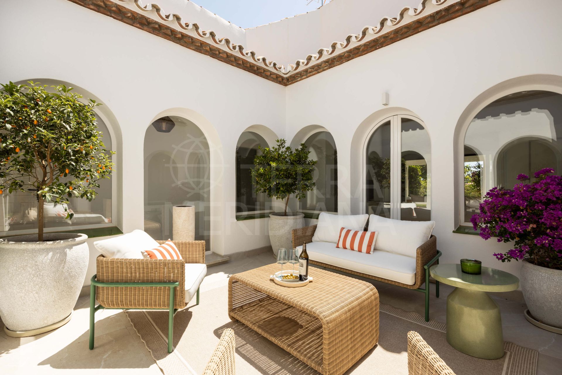 Villa in Los Altos del Paraiso, Estepona