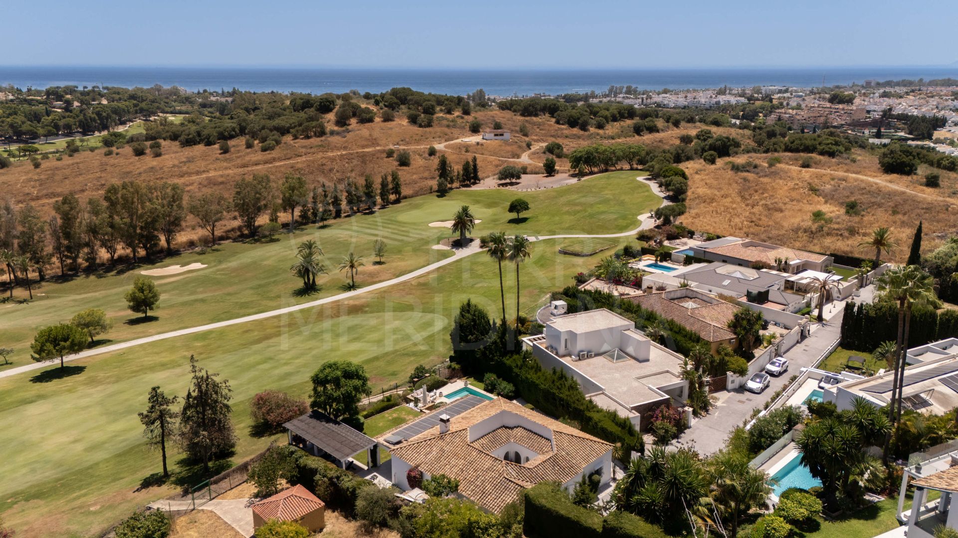 Villa in Los Altos del Paraiso, Estepona
