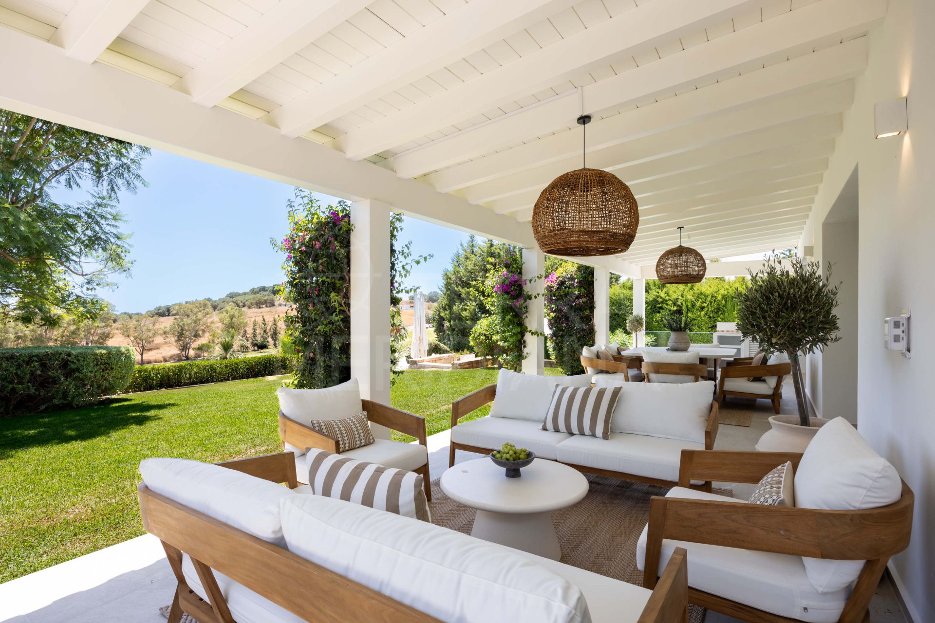 Villa in Los Altos del Paraiso, Estepona