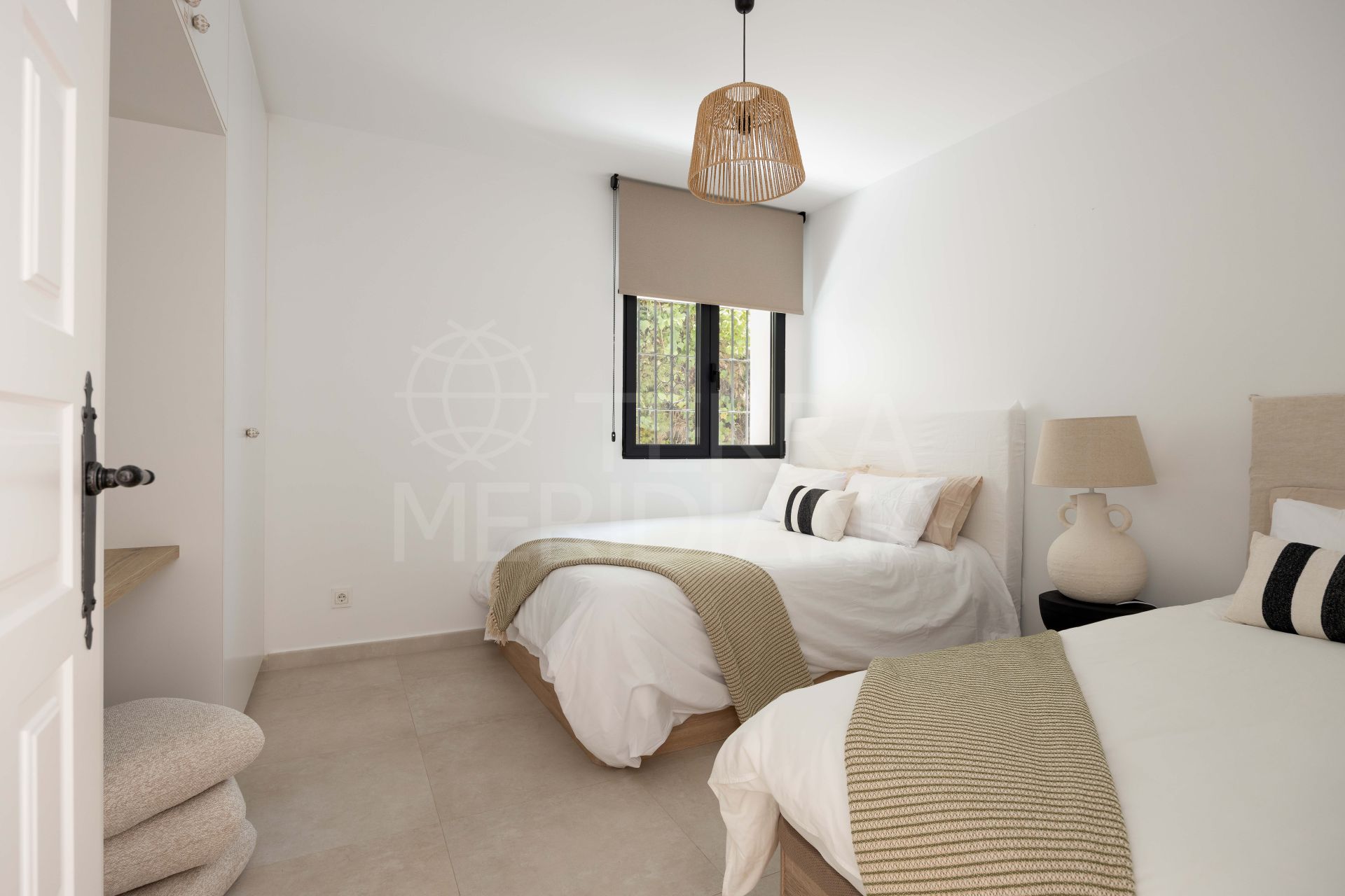 Villa in Los Altos del Paraiso, Estepona