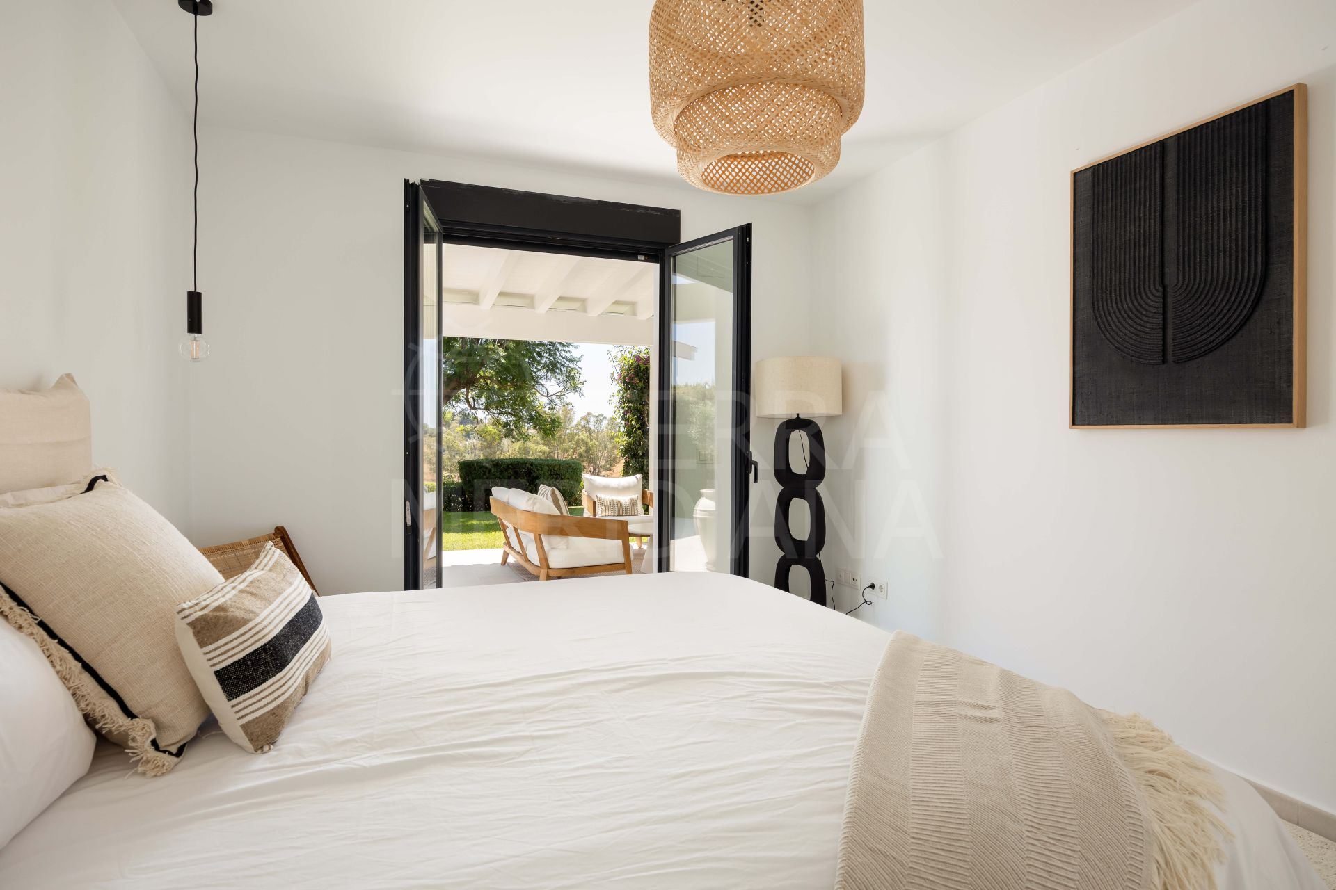 Villa in Los Altos del Paraiso, Estepona