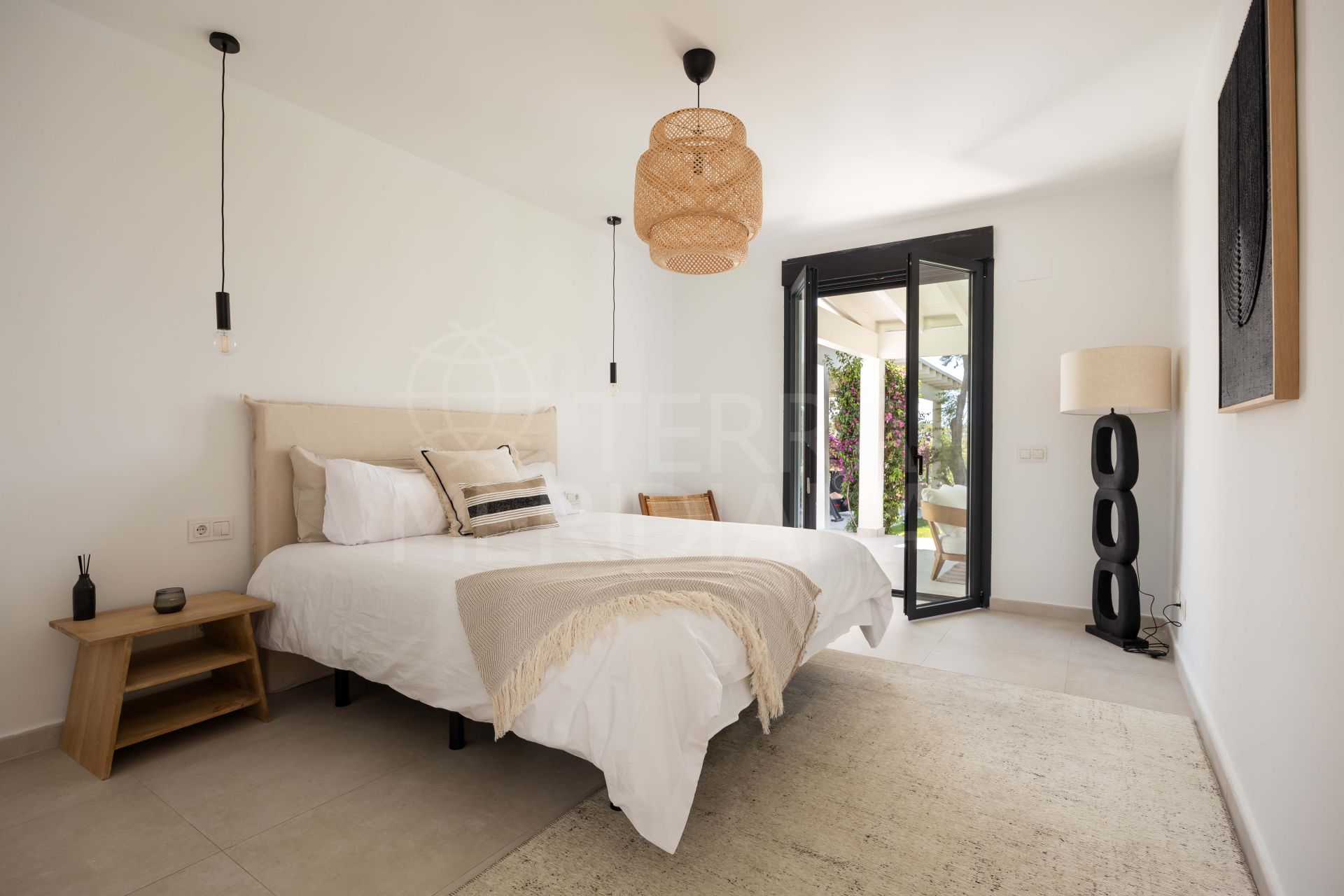 Villa in Los Altos del Paraiso, Estepona