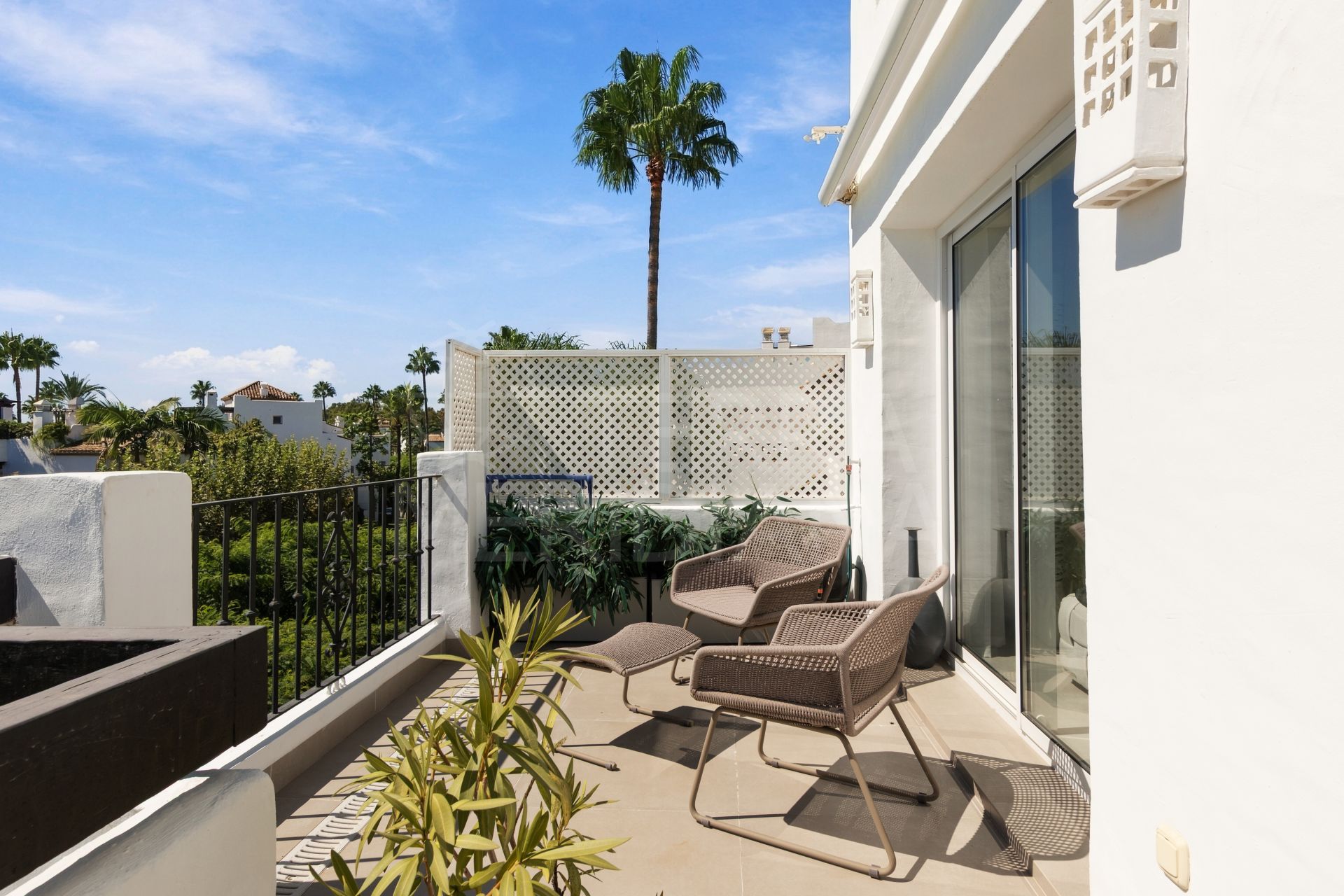 Duplex Penthouse in Alcazaba Beach, Estepona