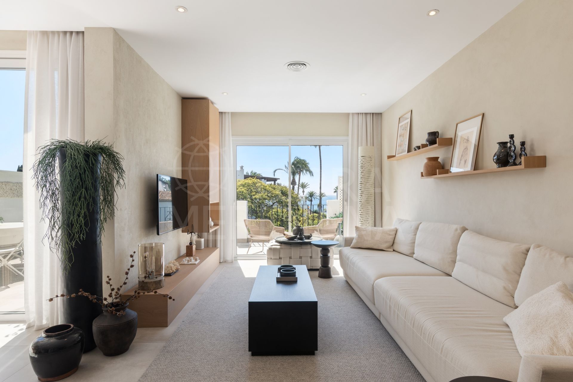 Duplex Penthouse in Alcazaba Beach, Estepona