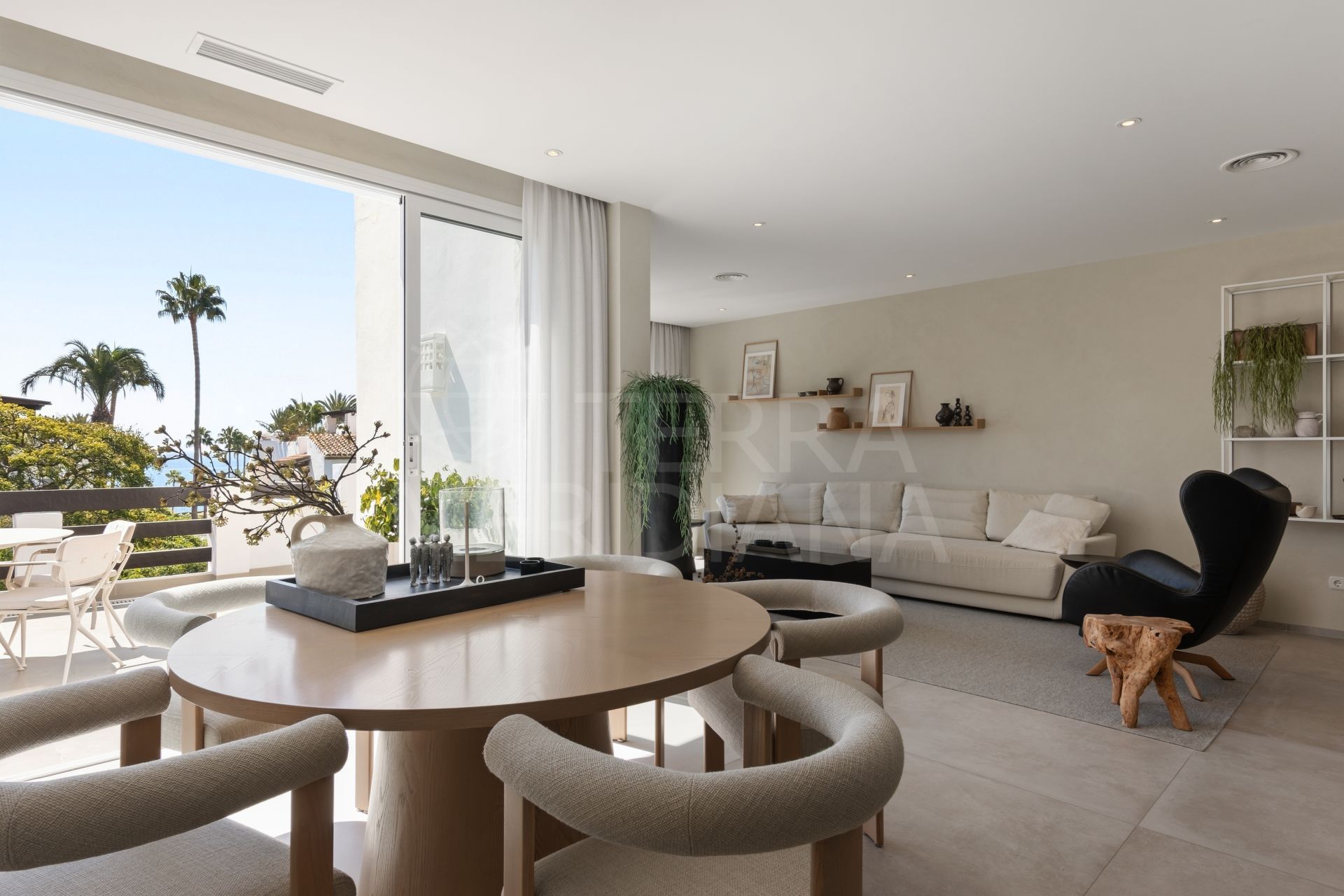 Duplex Penthouse in Alcazaba Beach, Estepona