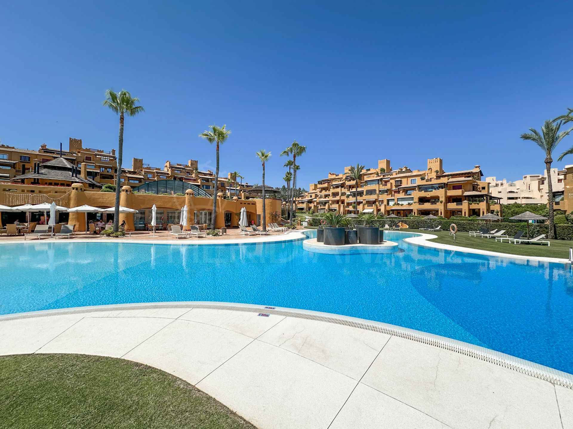 Apartment in Los Granados del Mar, Estepona