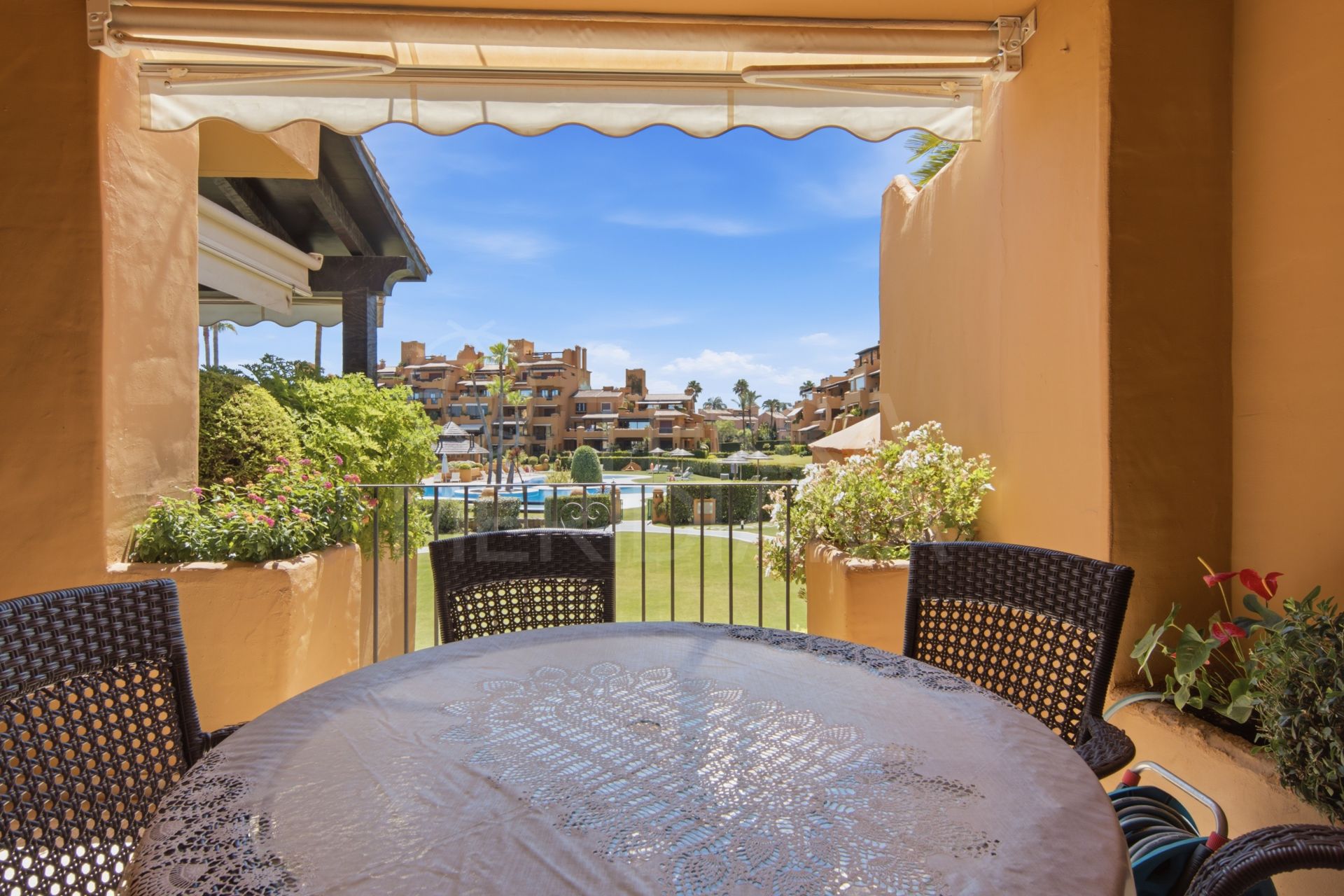 Apartment in Los Granados del Mar, Estepona