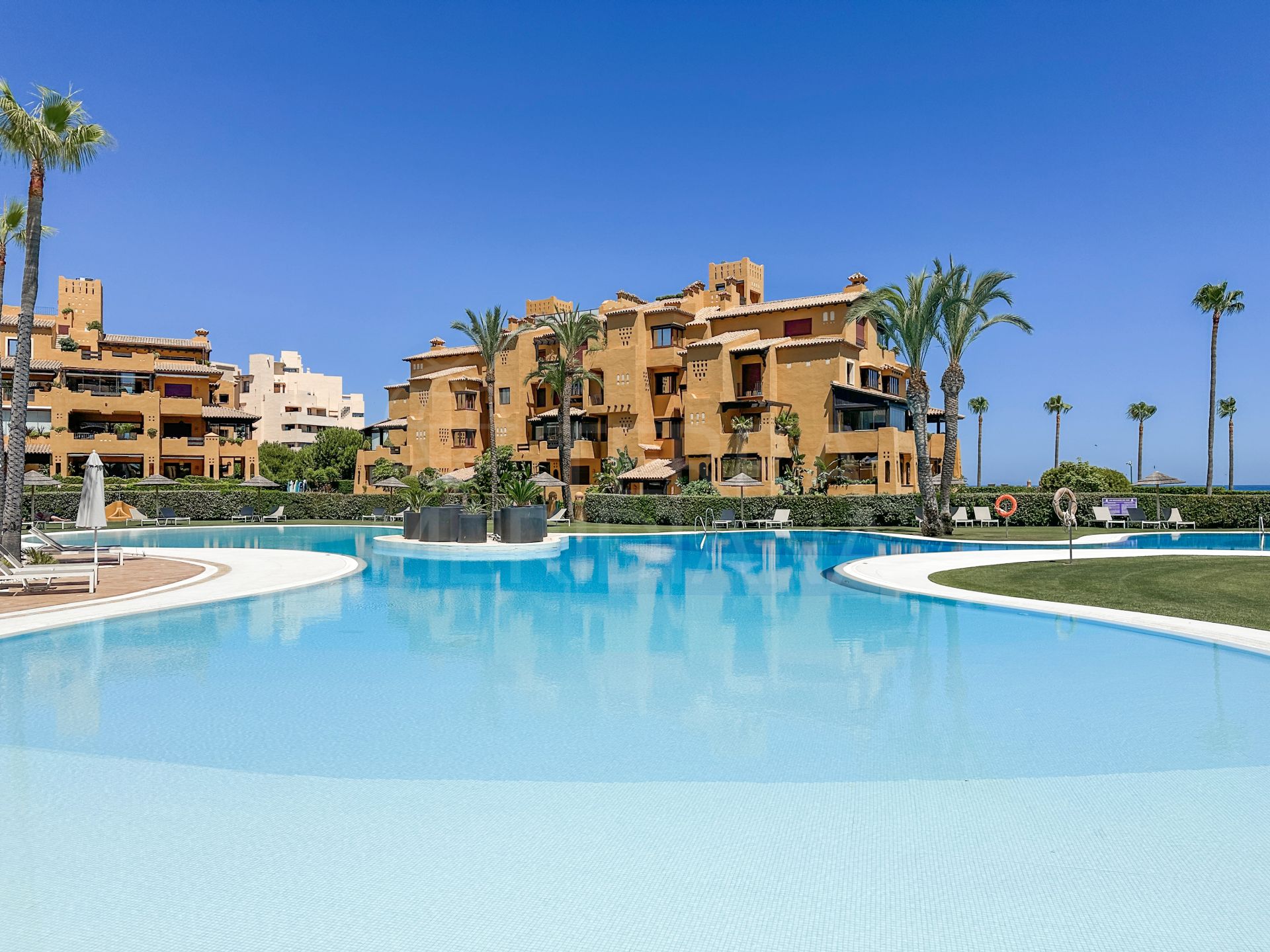 Apartment in Los Granados del Mar, Estepona