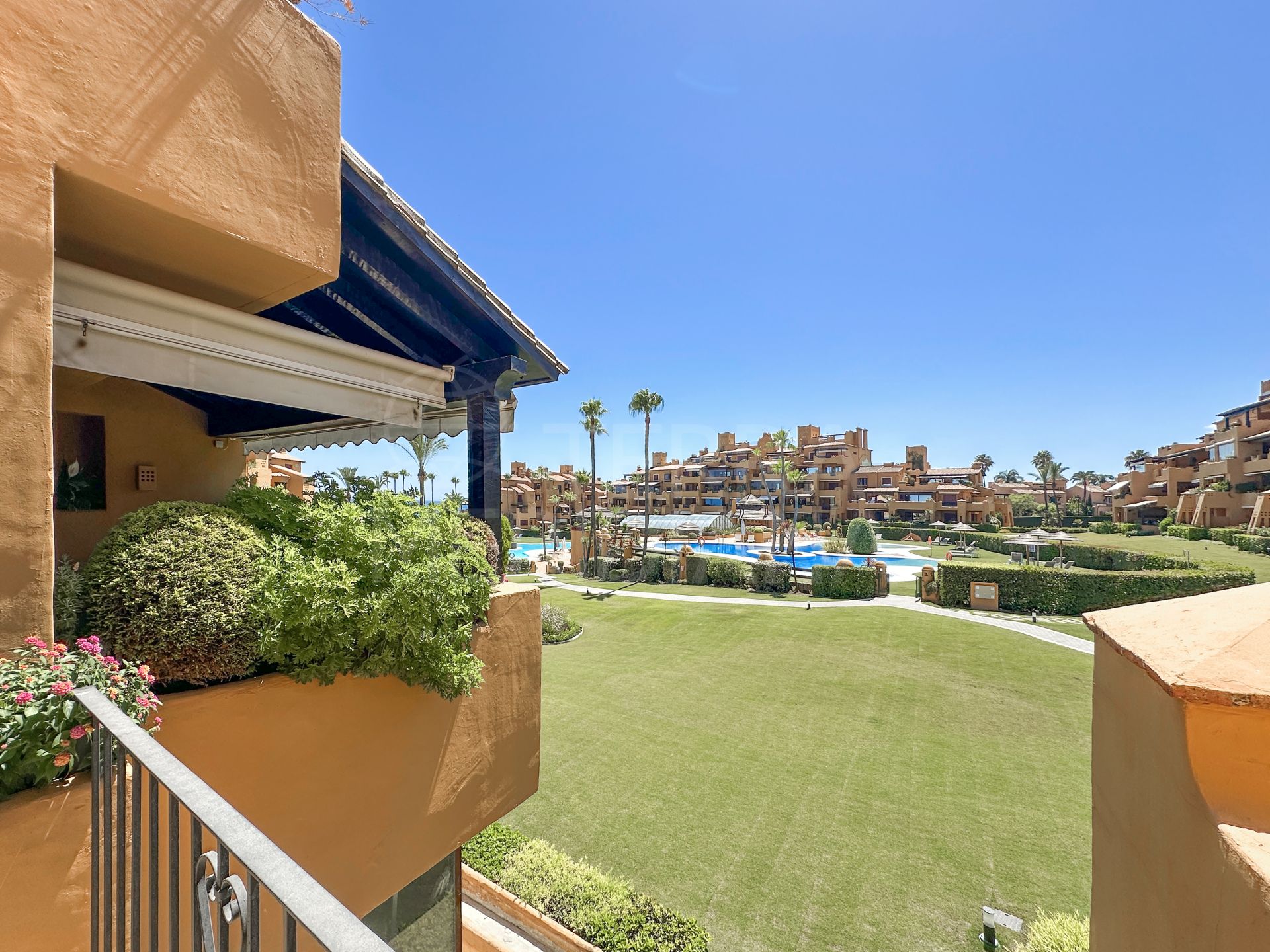 Apartment in Los Granados del Mar, Estepona