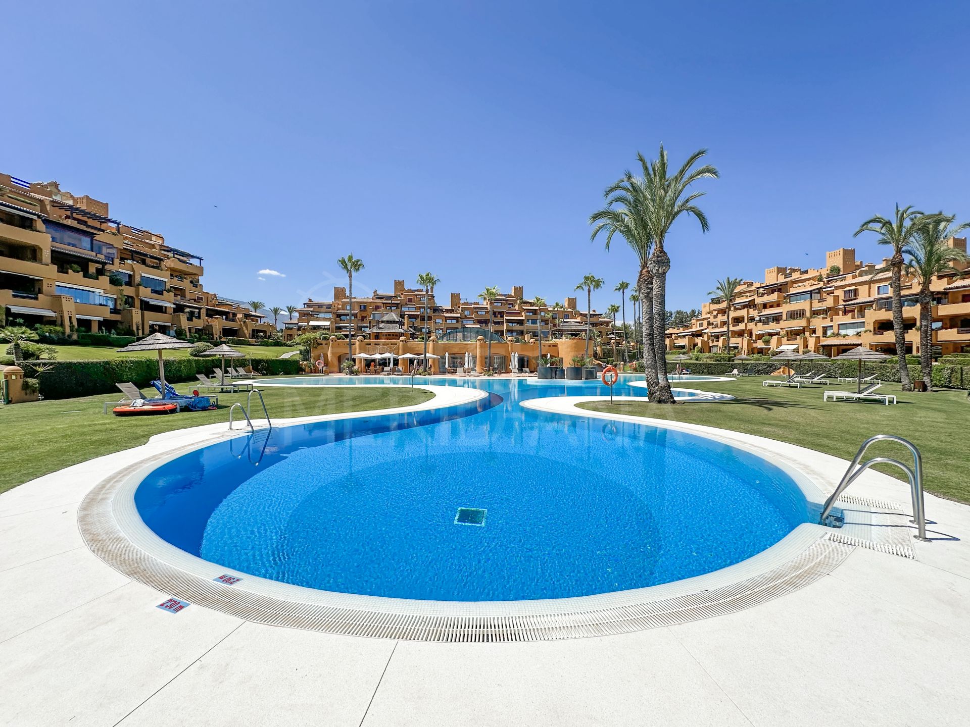 Apartment in Los Granados del Mar, Estepona