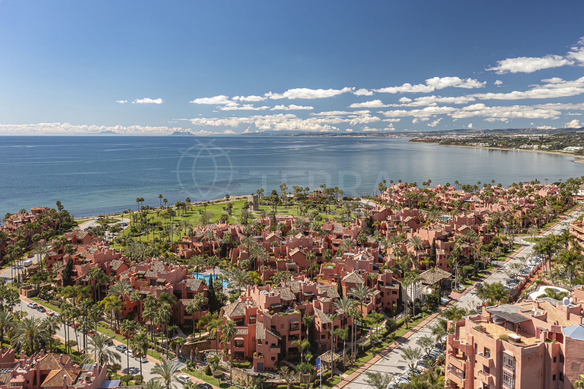 Penthouse in Torre Bermeja, Estepona