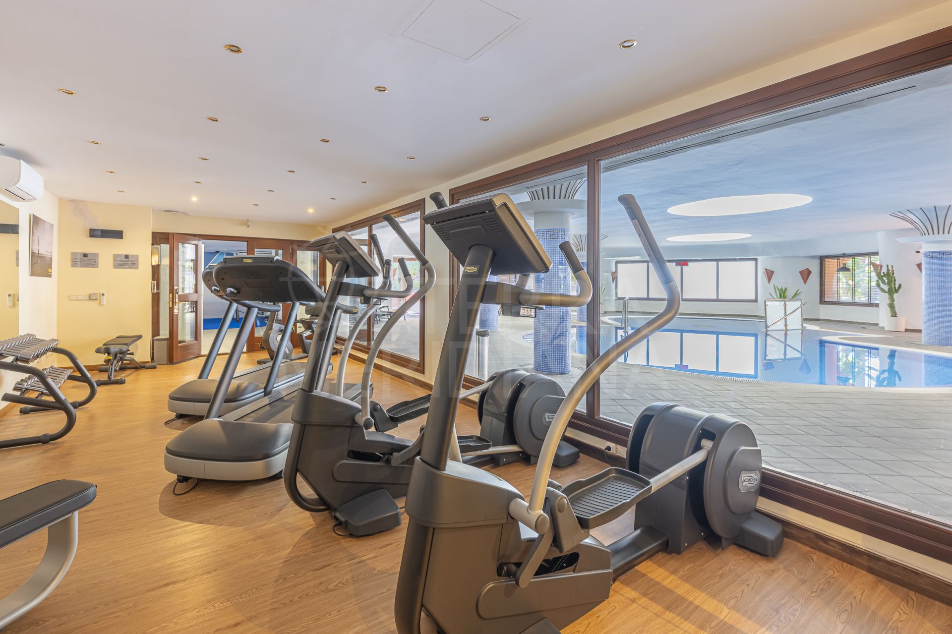 Penthouse in Torre Bermeja, Estepona