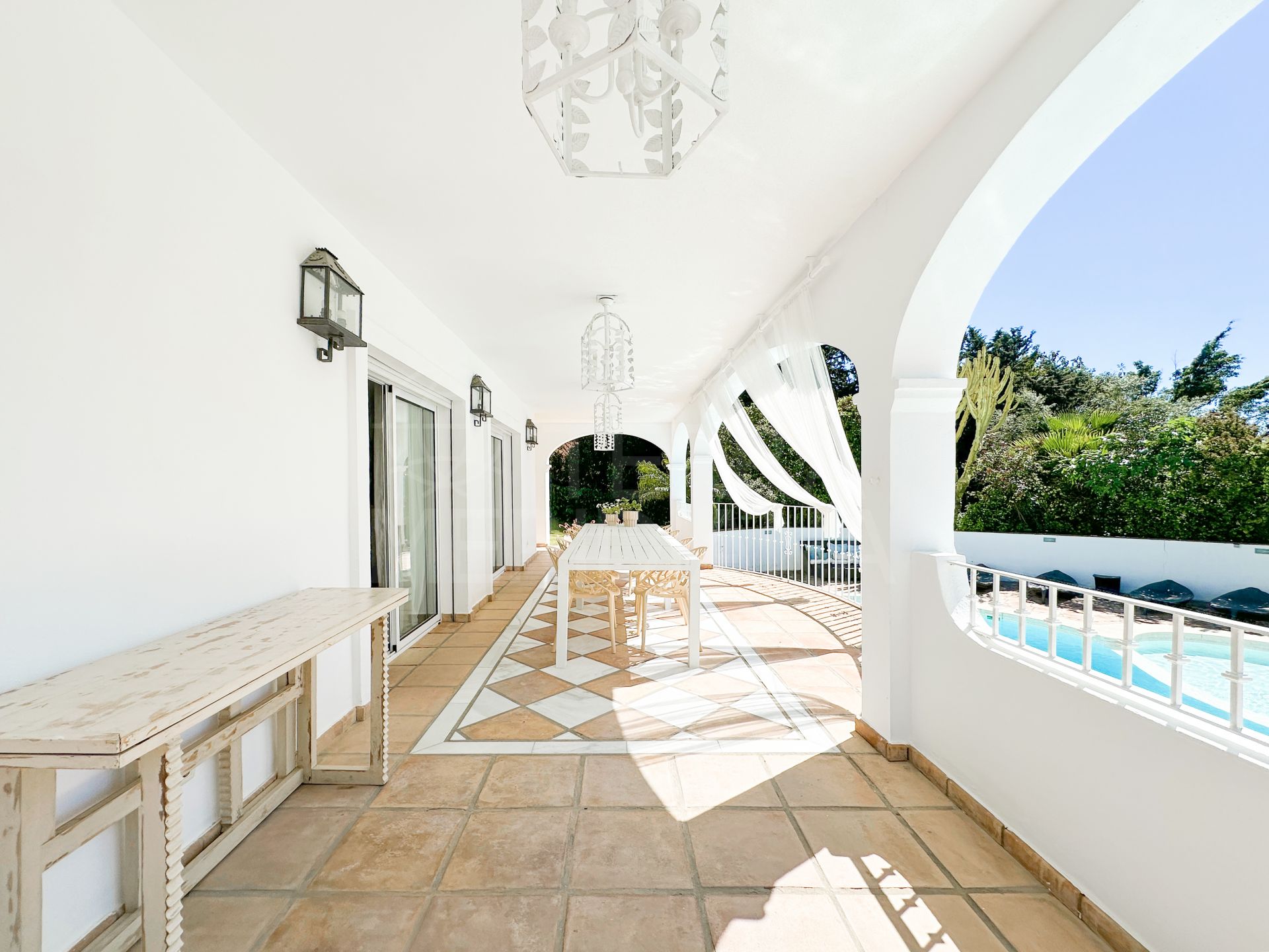 Villa in Estepona East, Estepona