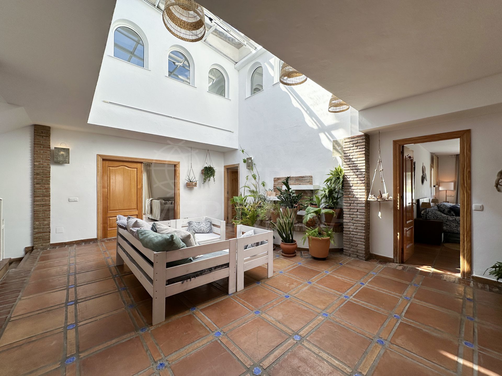 Villa in Estepona East, Estepona