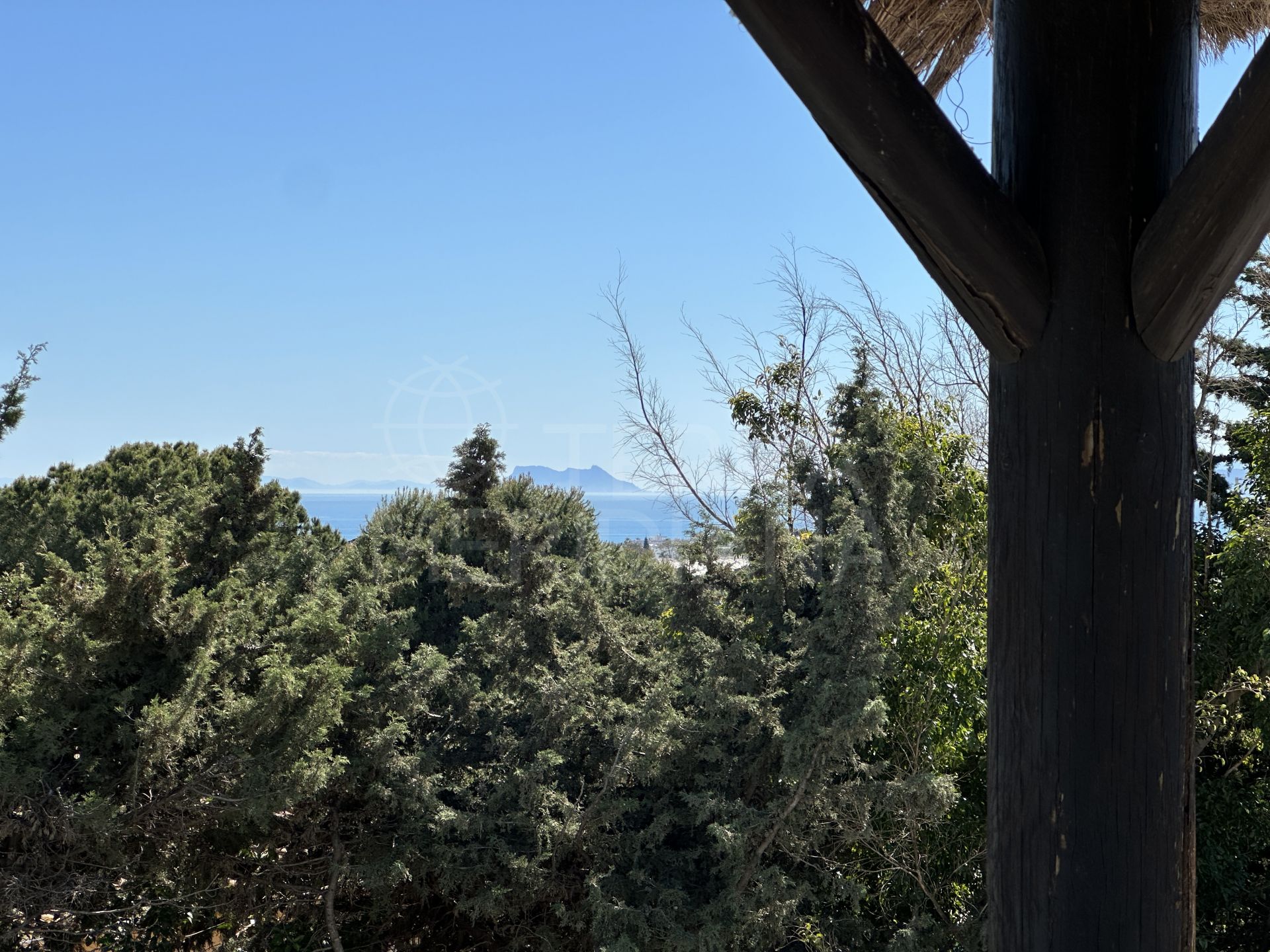 Villa in Estepona East, Estepona