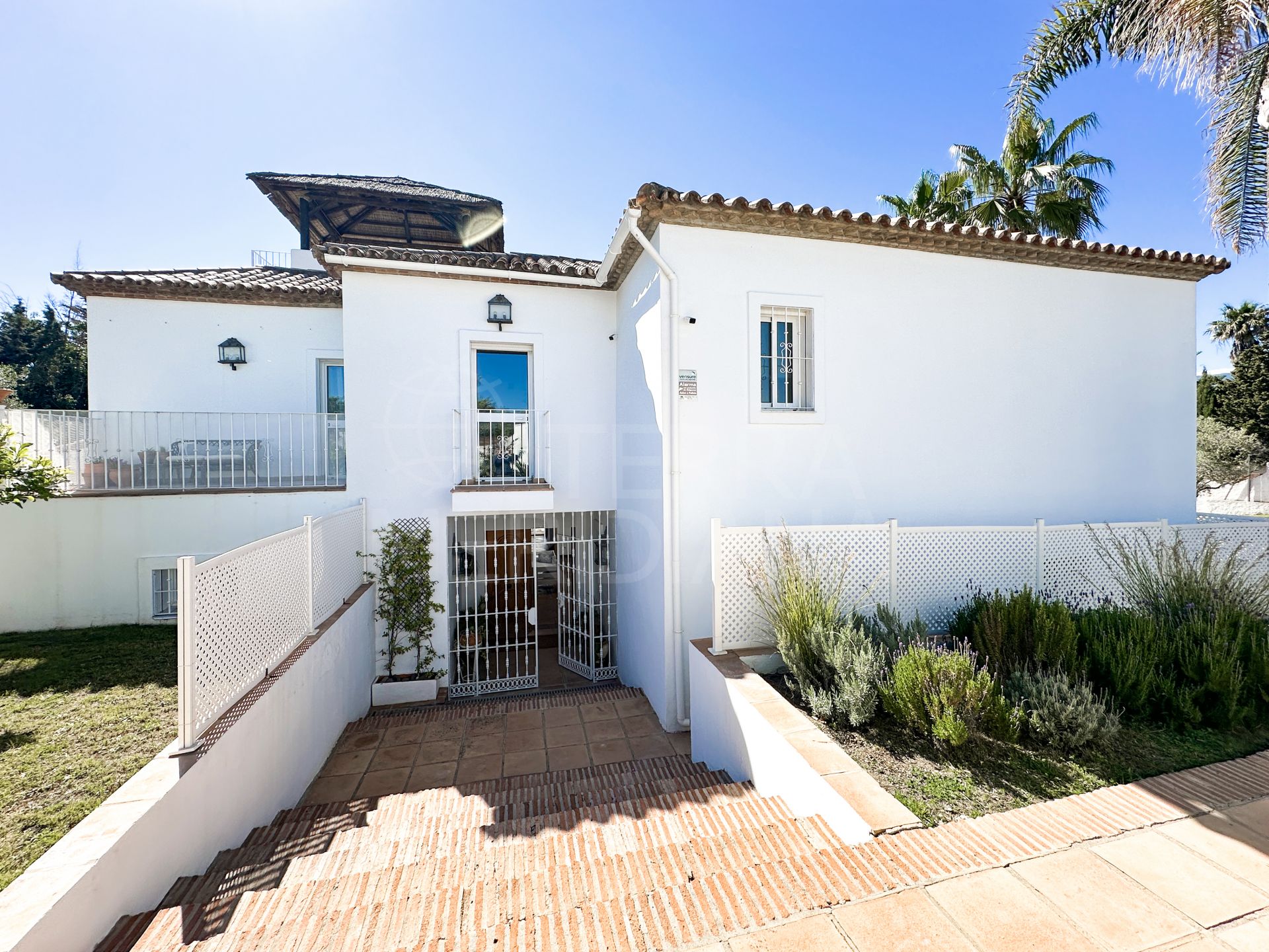 Villa in Estepona East, Estepona