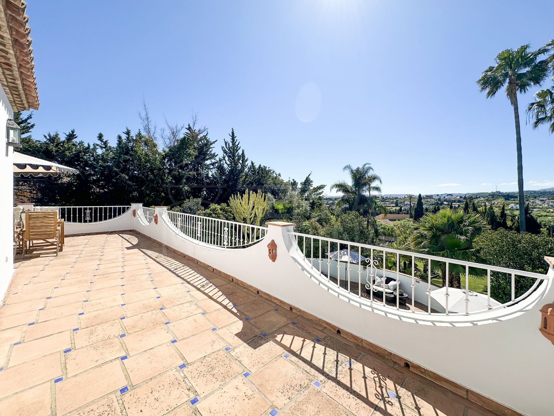 Villa in Estepona East, Estepona