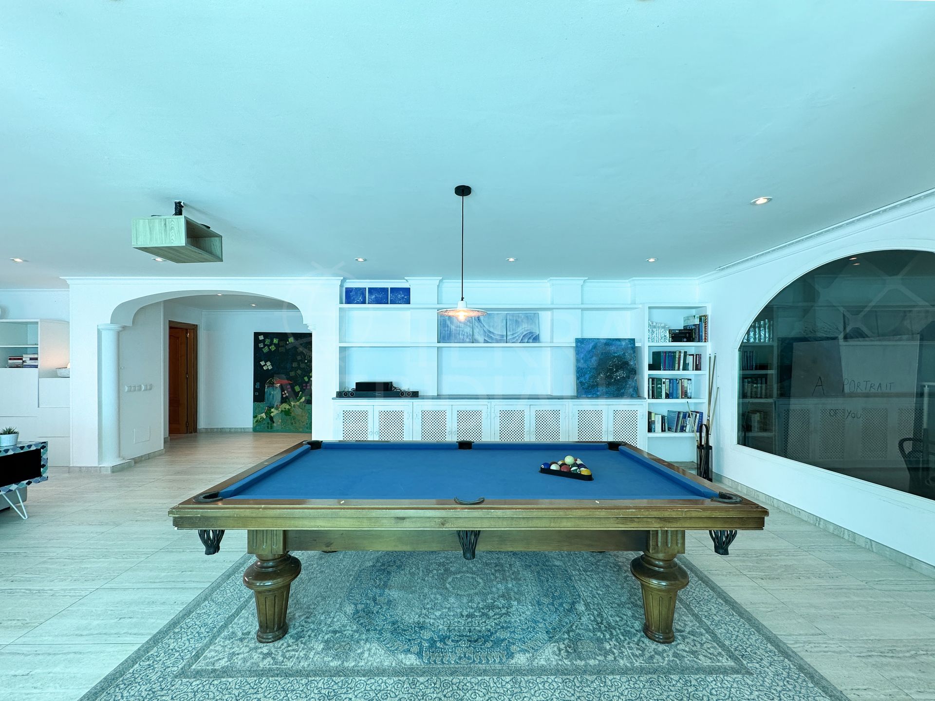 Villa in Estepona East, Estepona