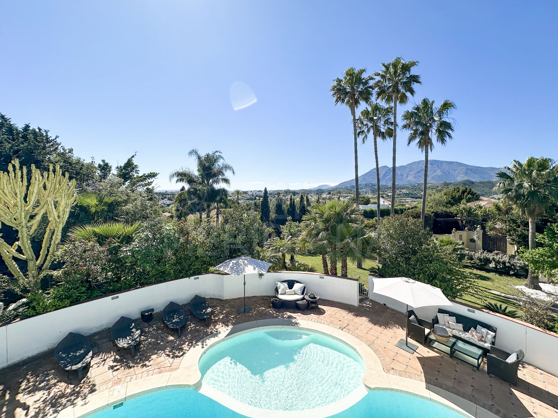 Villa in Estepona East, Estepona