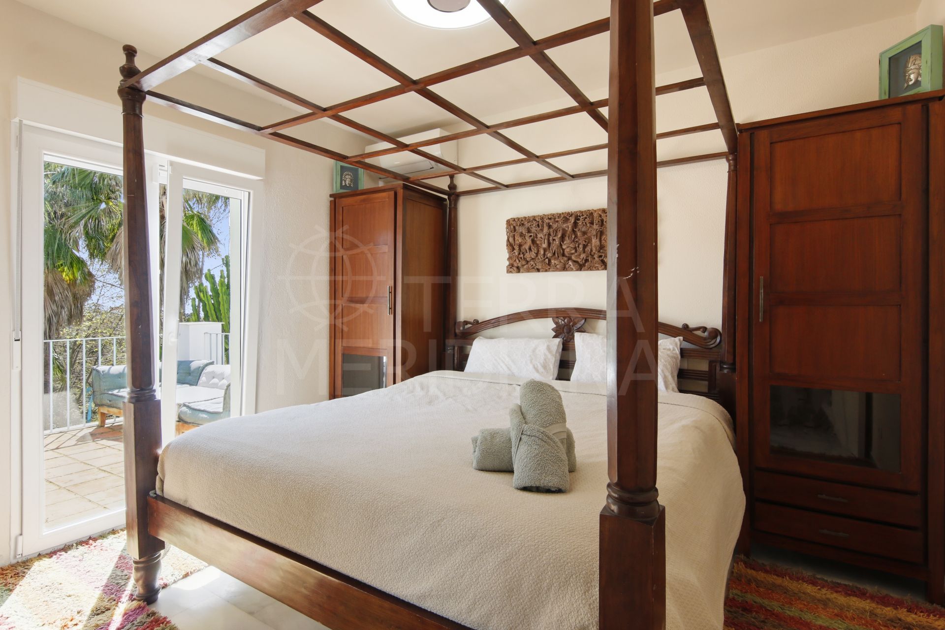 Semi Detached Villa in El Padron, Estepona