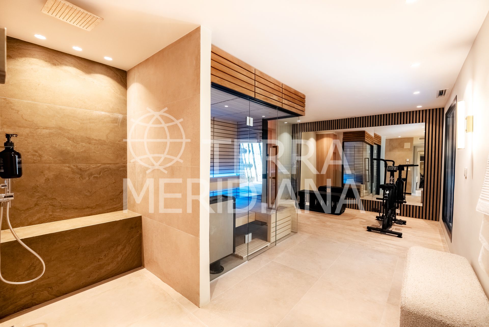 Town House in Altos de Salamanca, Marbella