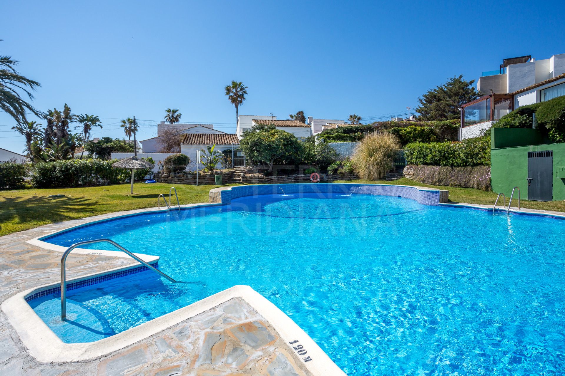 Villa in Bahia Dorada, Estepona