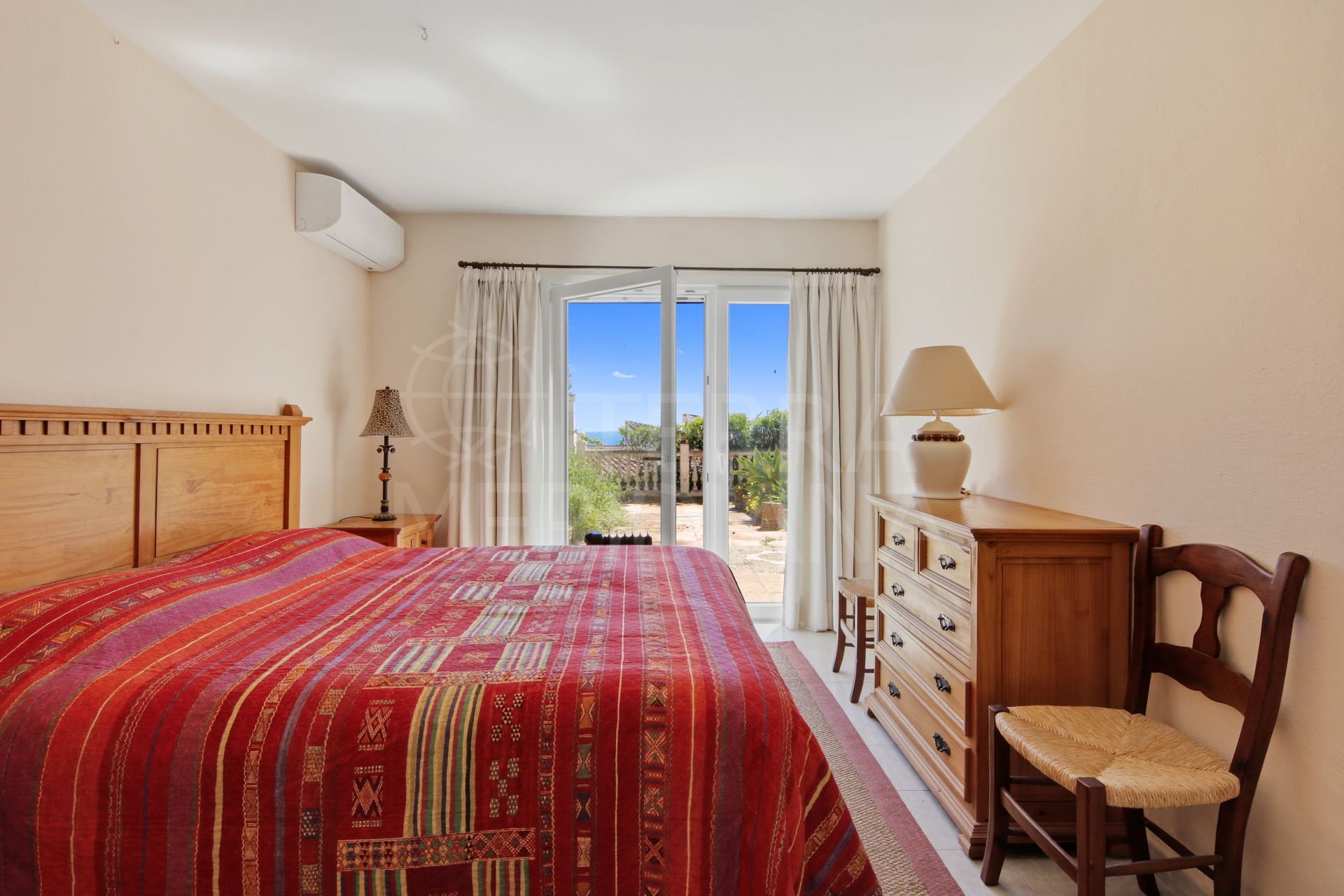 Villa in Bahia Dorada, Estepona