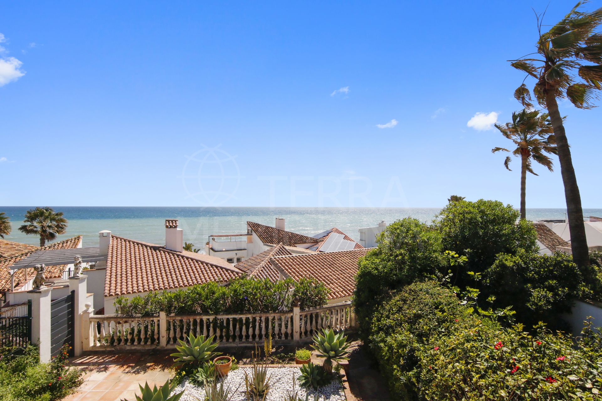 Villa in Bahia Dorada, Estepona
