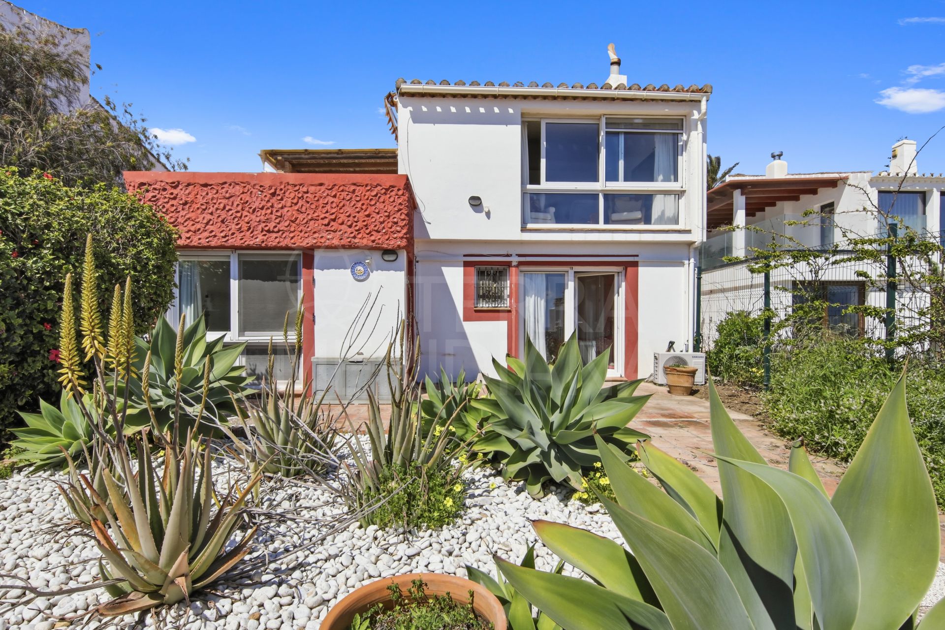 Villa in Bahia Dorada, Estepona