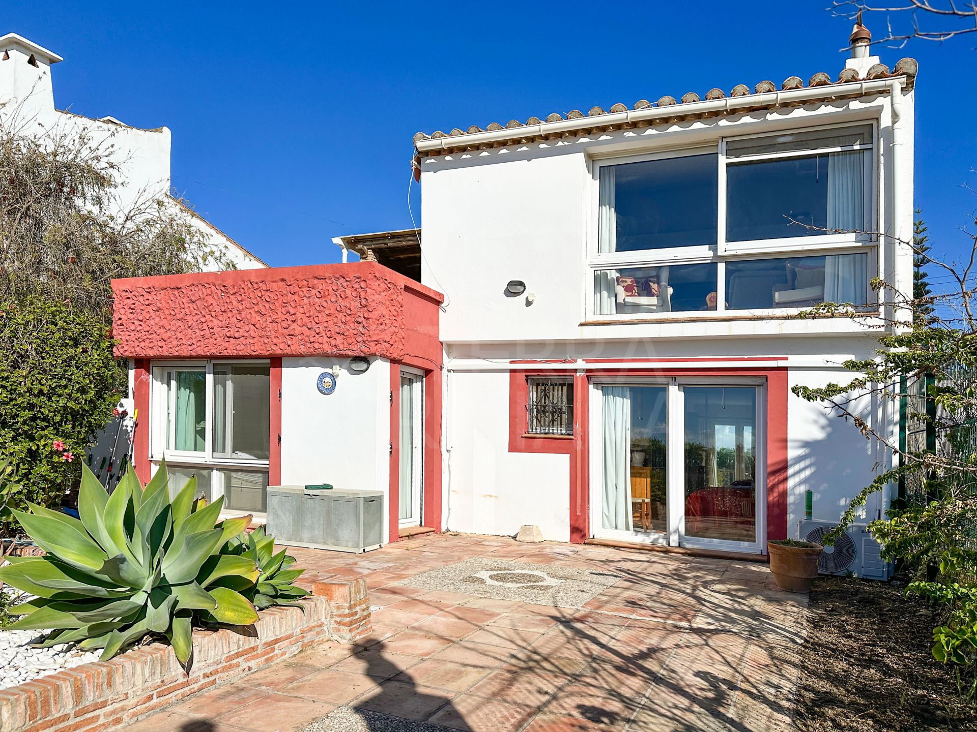 Villa in Bahia Dorada, Estepona