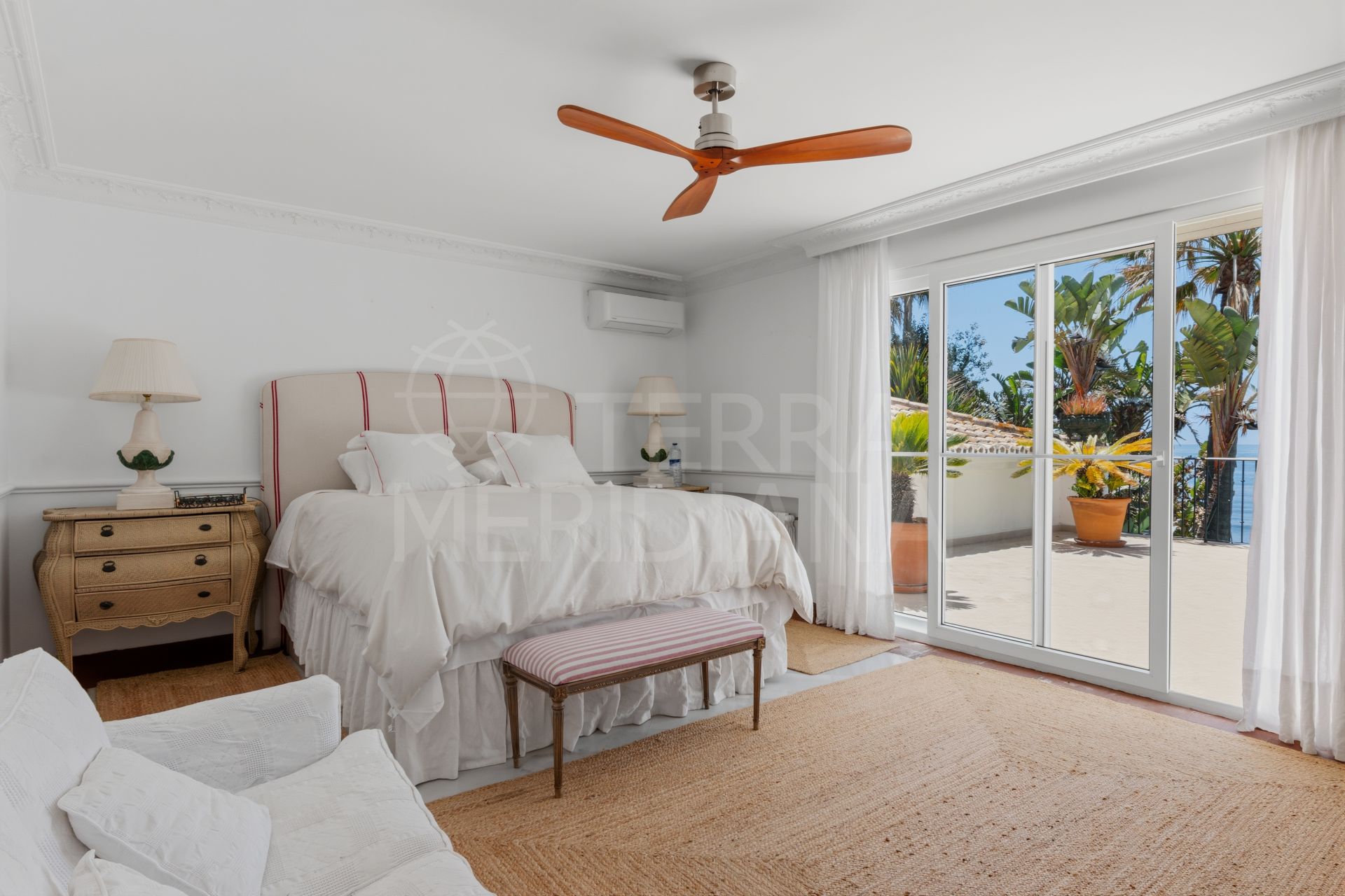 Villa in Casasola, Estepona
