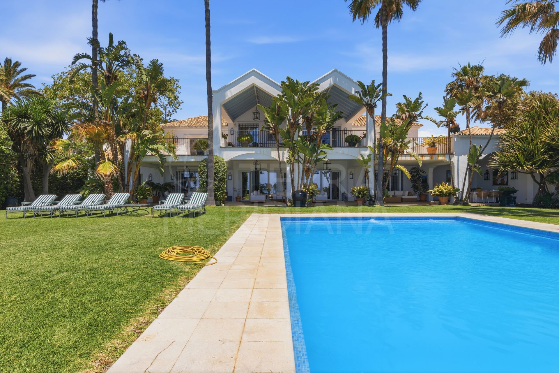 Villa in Casasola, Estepona