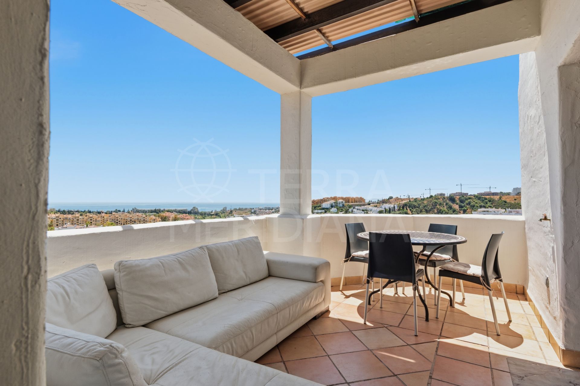 Penthouse in Selwo, Estepona