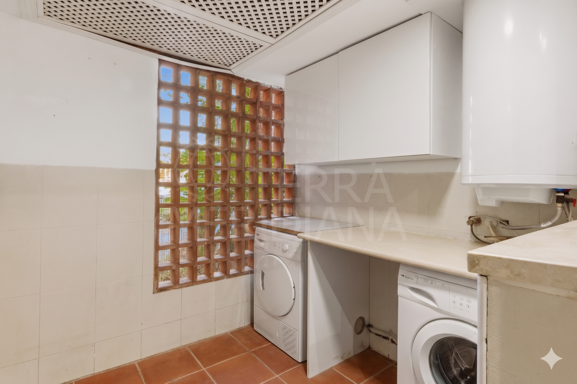 Ground Floor Apartment in El Campanario, Estepona