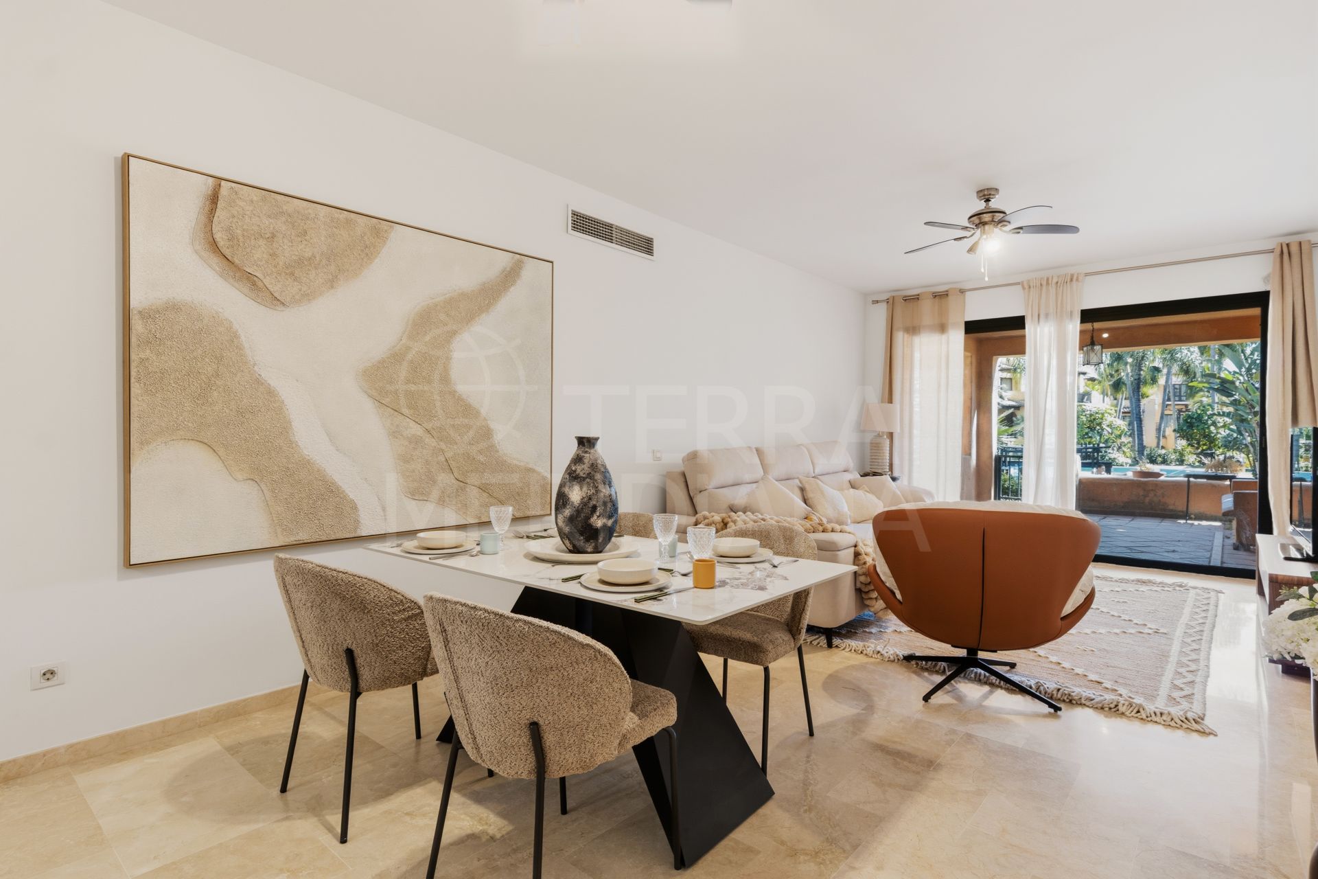Ground Floor Apartment in El Campanario, Estepona