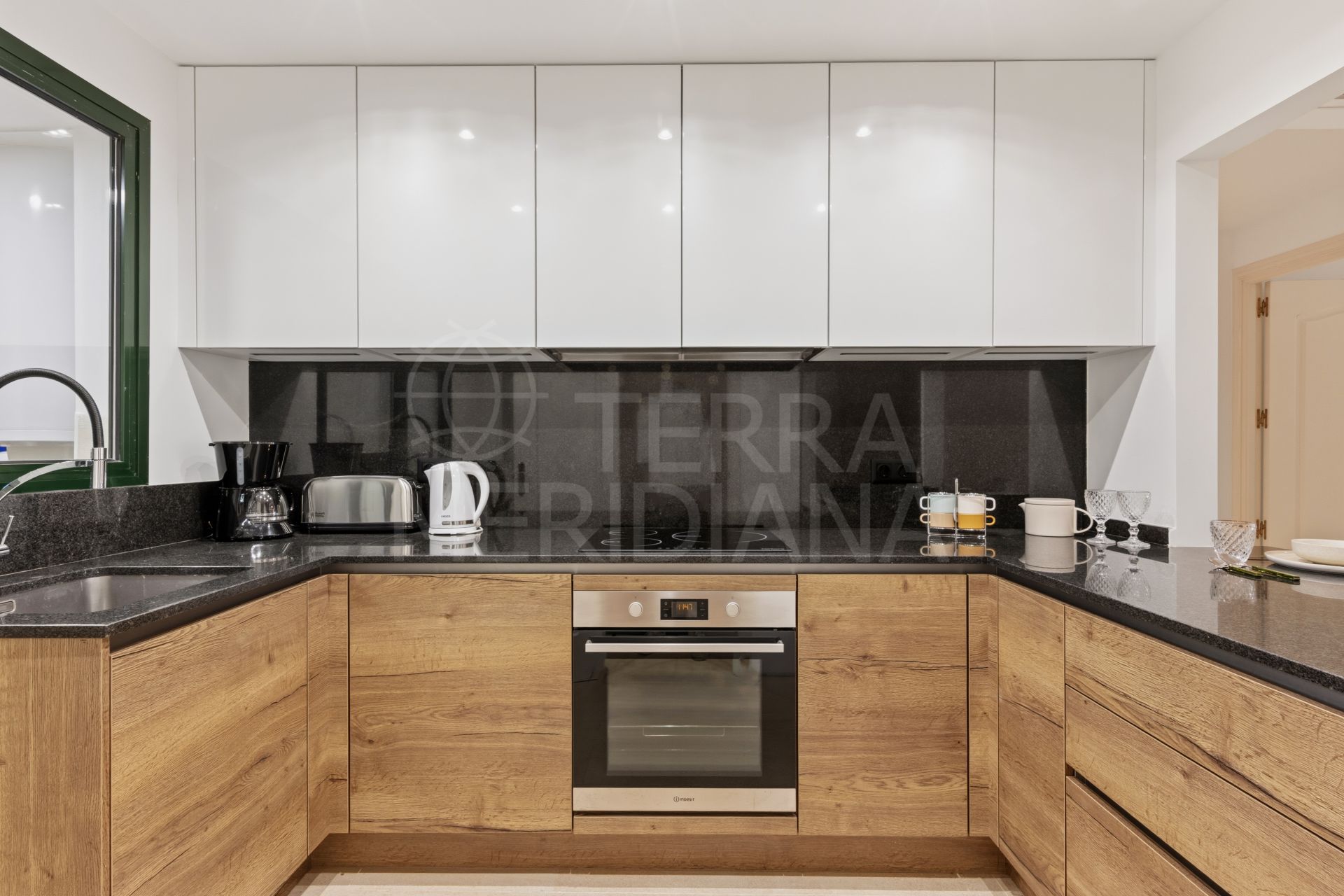 Ground Floor Apartment in El Campanario, Estepona