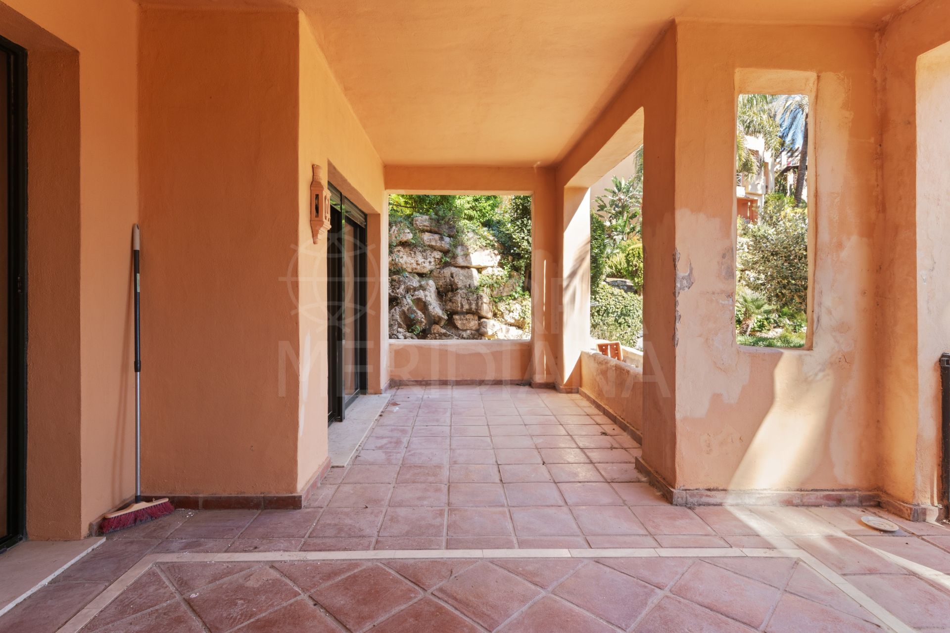 Ground Floor Apartment in El Campanario, Estepona